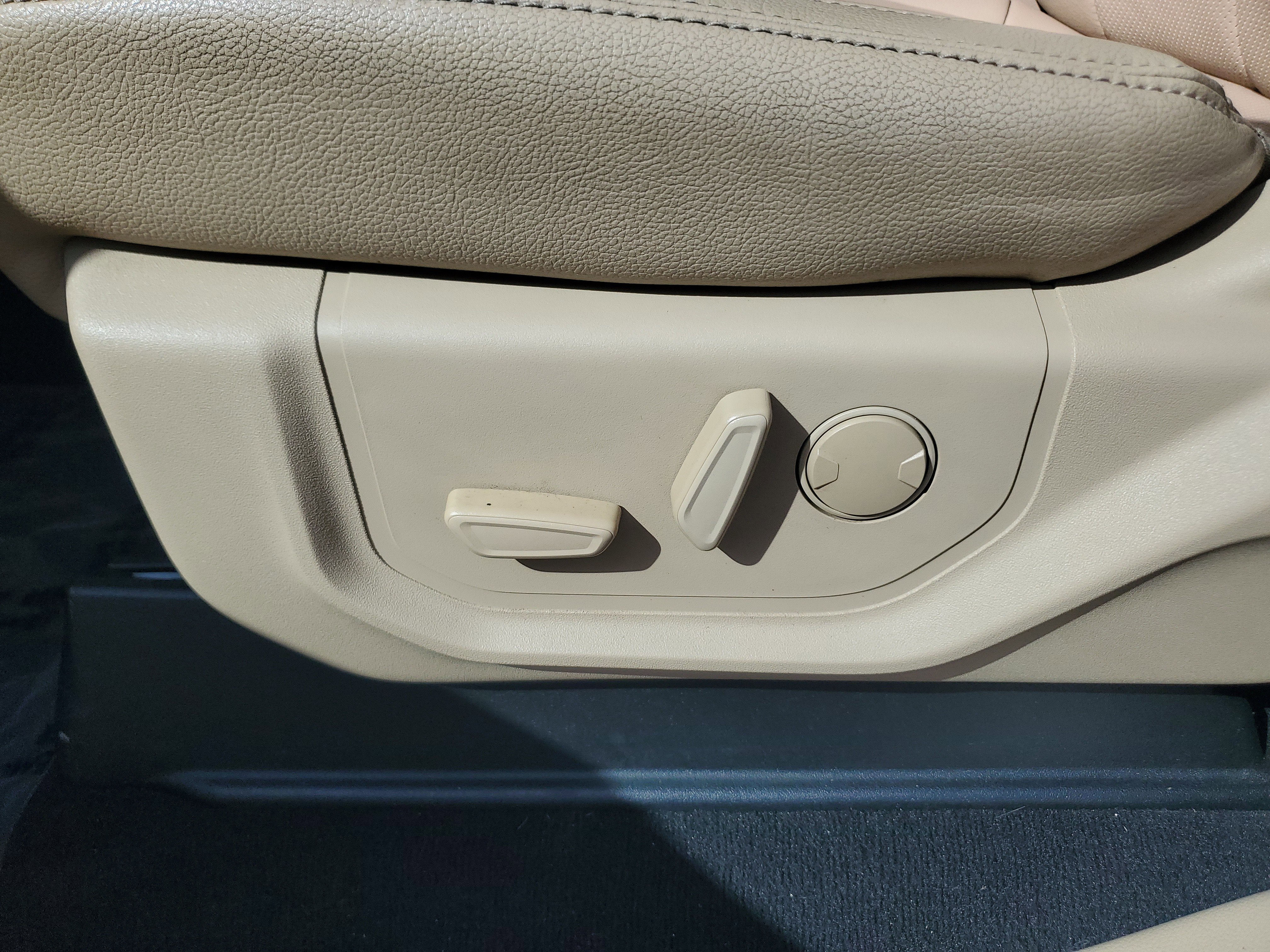 2020 Ford Super Duty F-350 DRW LARIAT 4WD Diesel