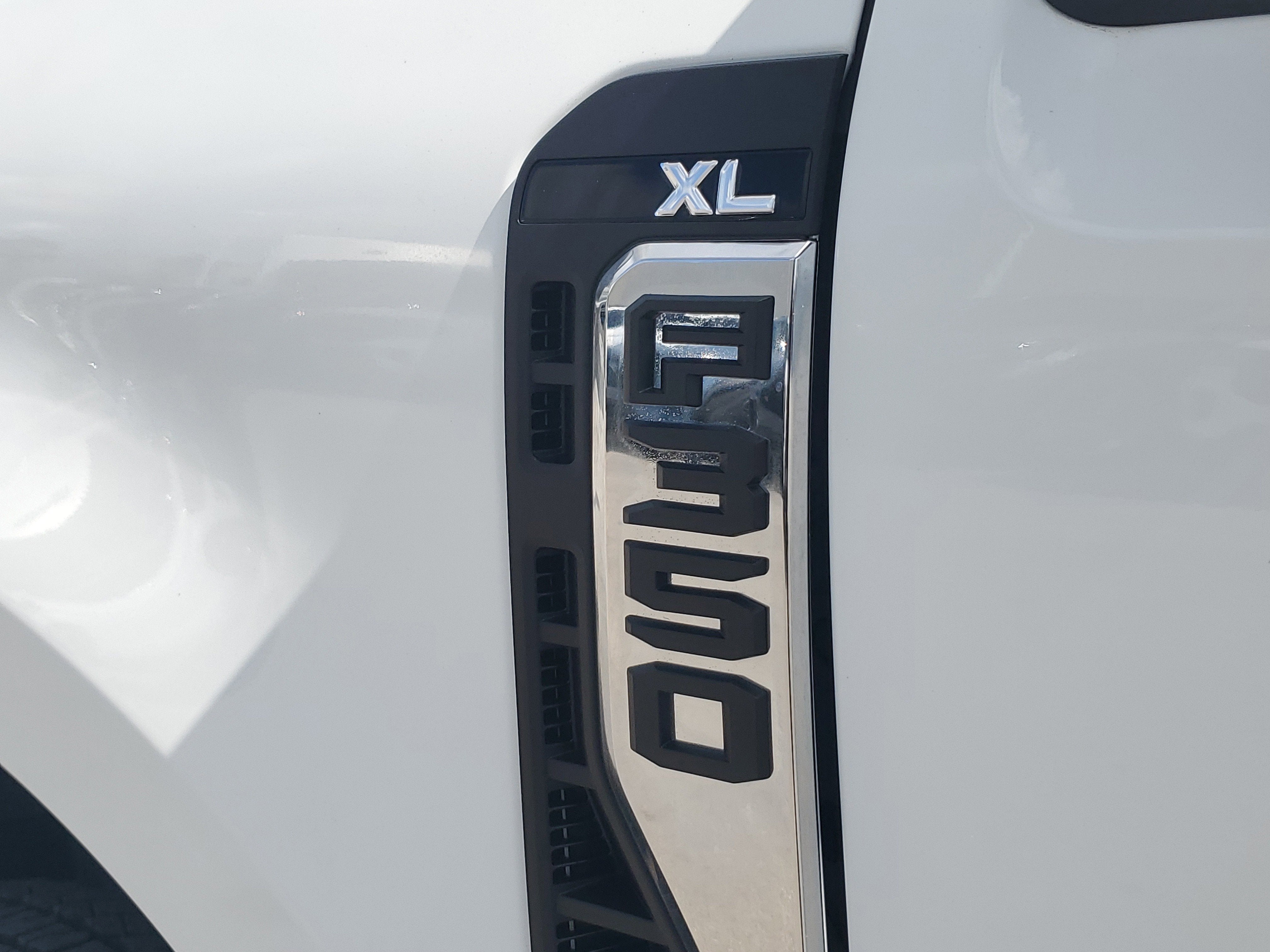 2025 Ford Super Duty F-350 DRW XL 4WD Diesel