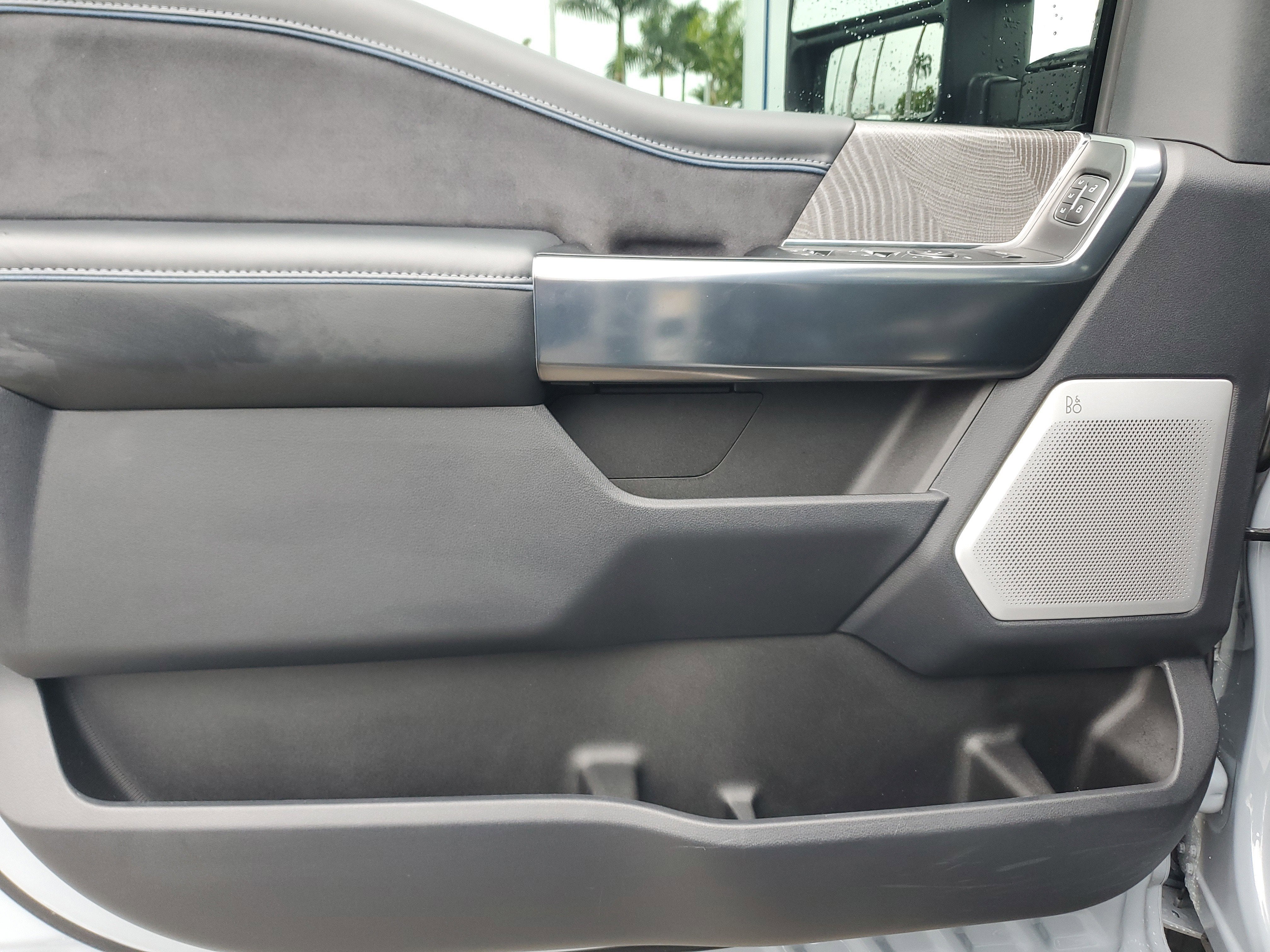 2025 Ford Super Duty F-450 DRW Platinum 4WD Diesel