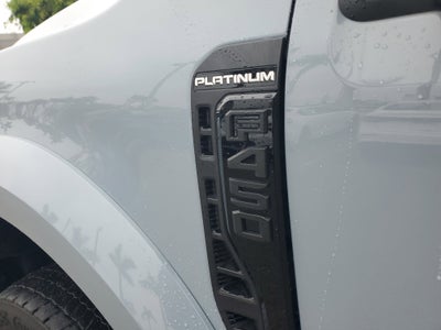2025 Ford Super Duty F-450 DRW Platinum 4WD Diesel