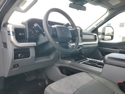 2025 Ford Super Duty F-450 DRW XLT 4WD Diesel