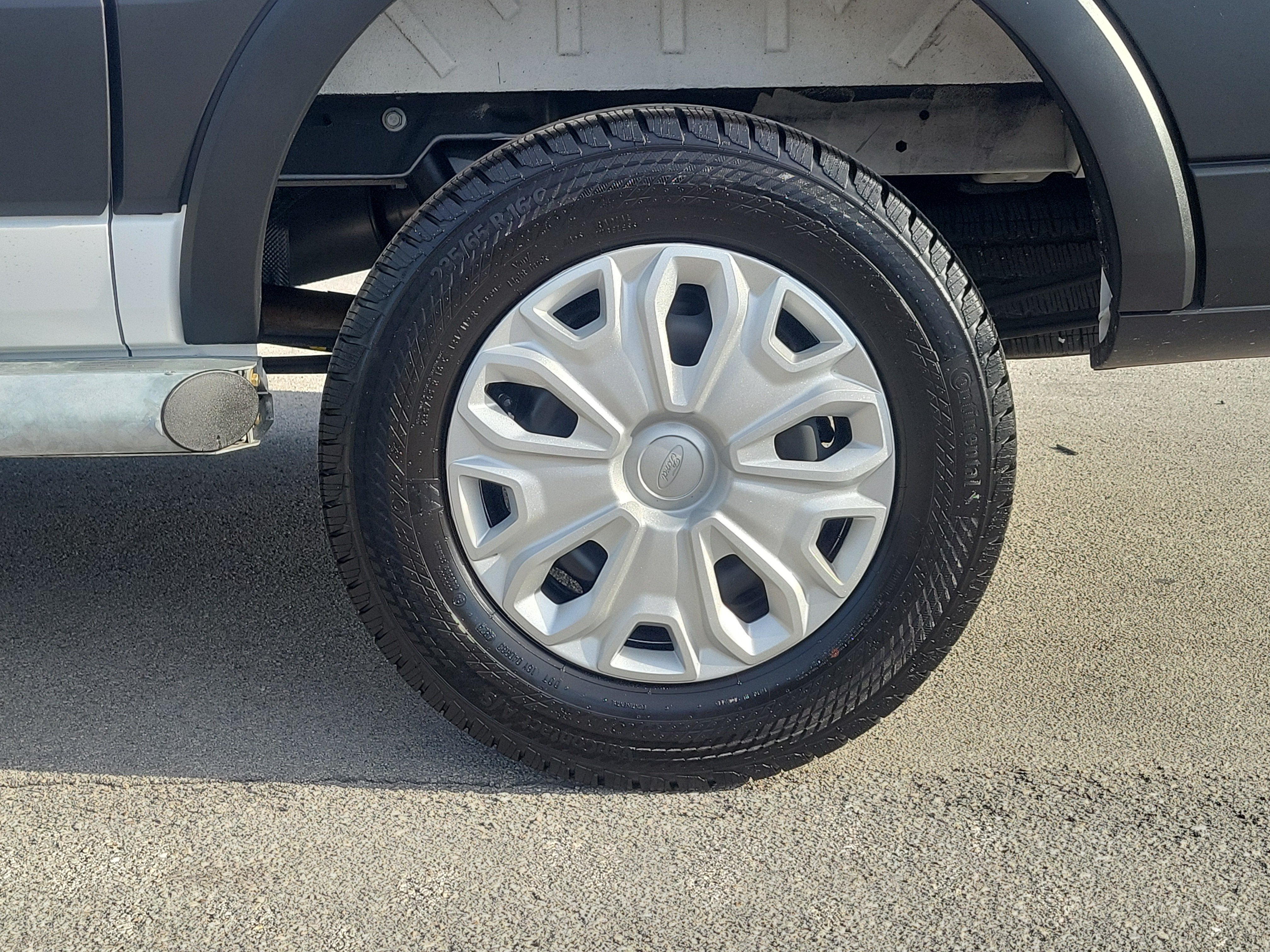2025 Ford Transit Cargo Van Base