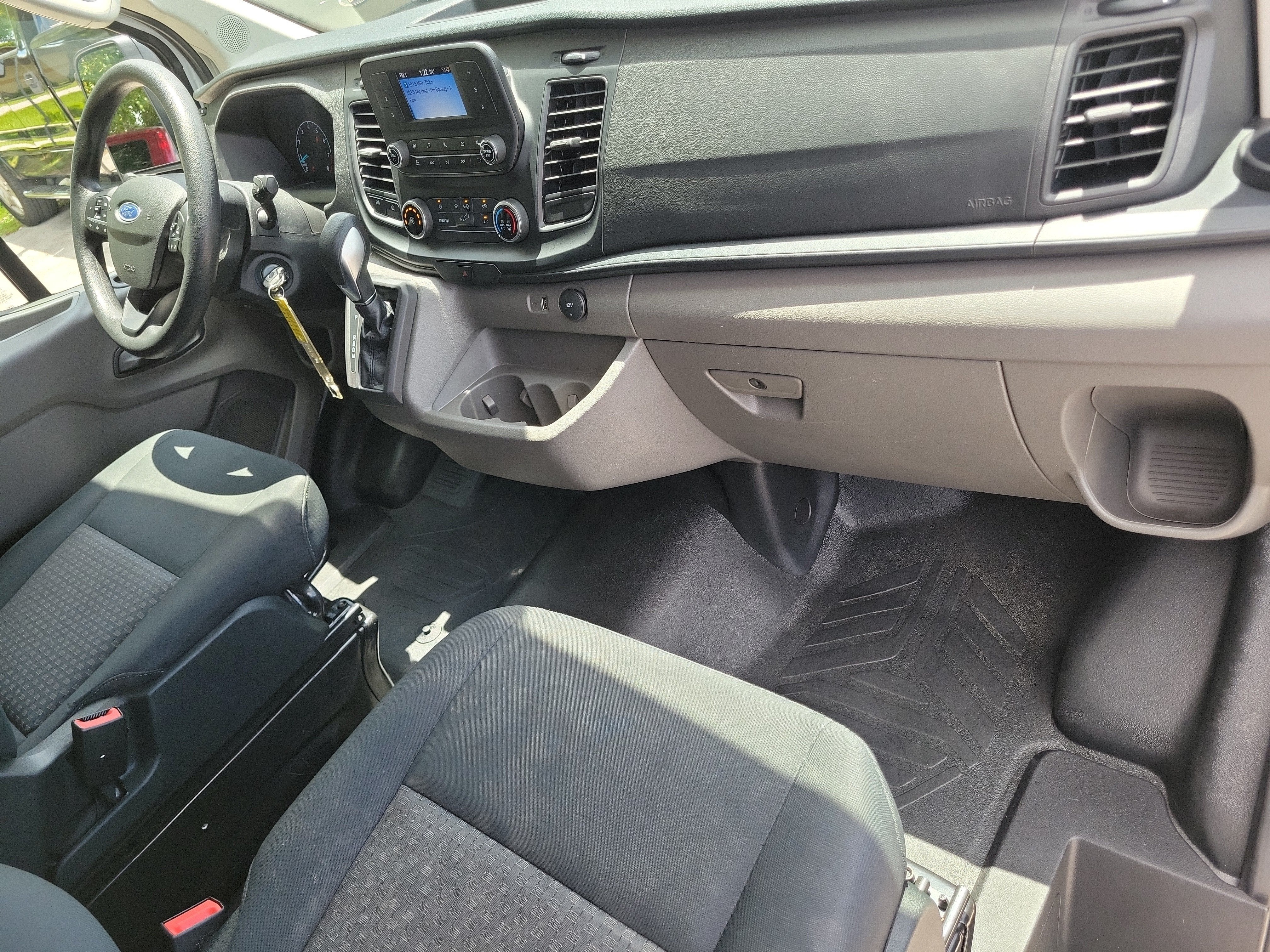 2025 Ford Transit Cargo Van Base