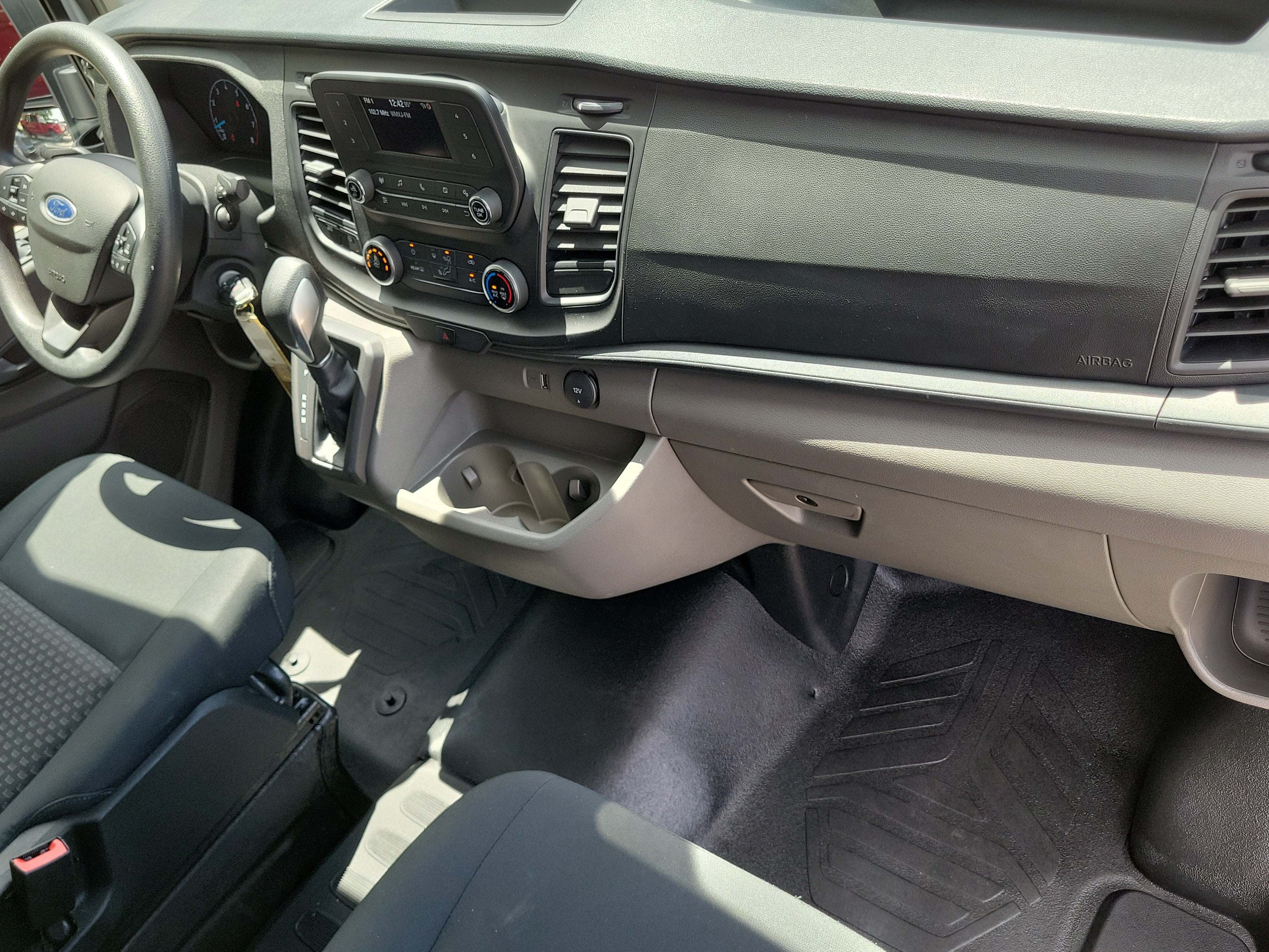 2025 Ford Transit Cargo Van Base