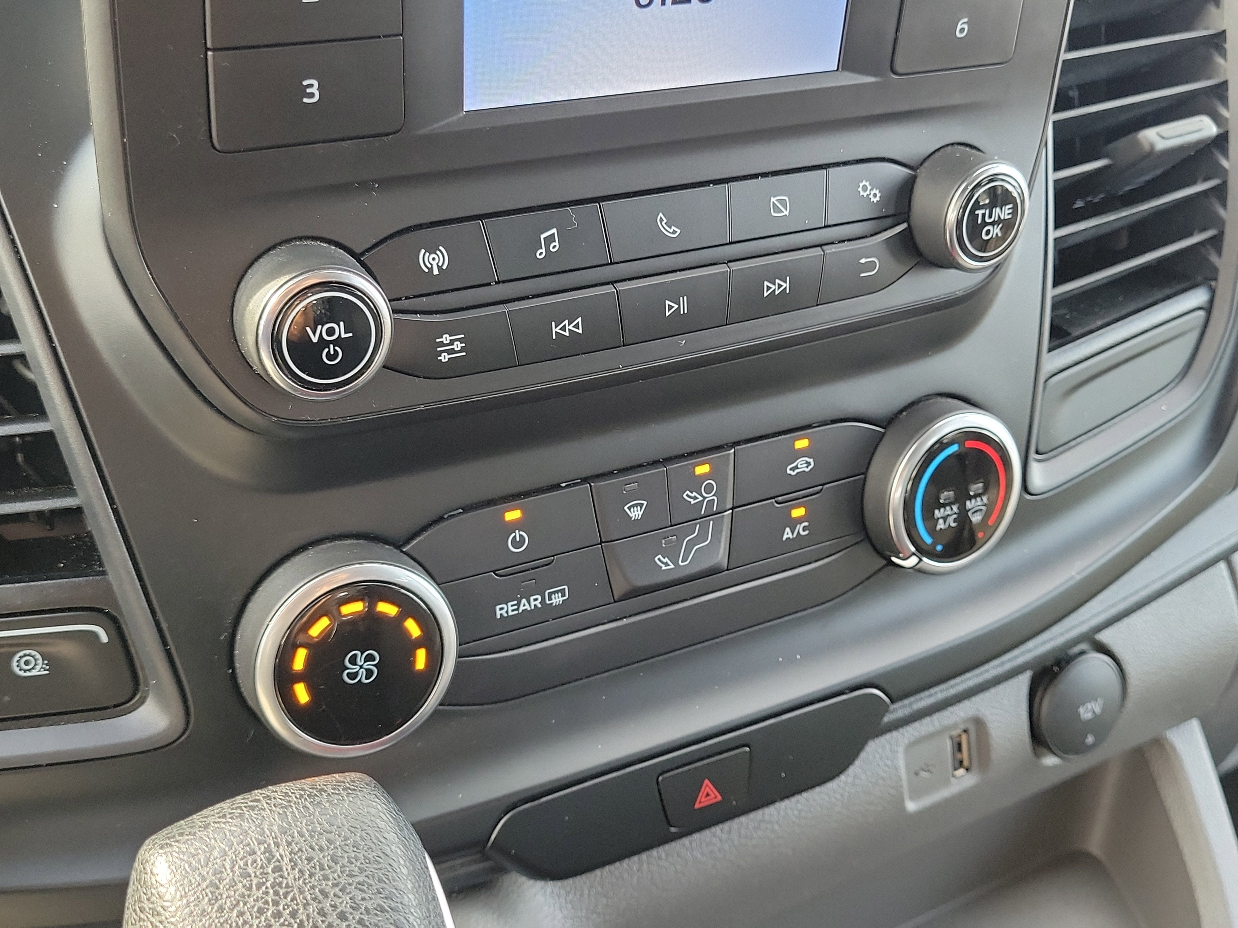 2024 Ford Transit Cargo Van Base