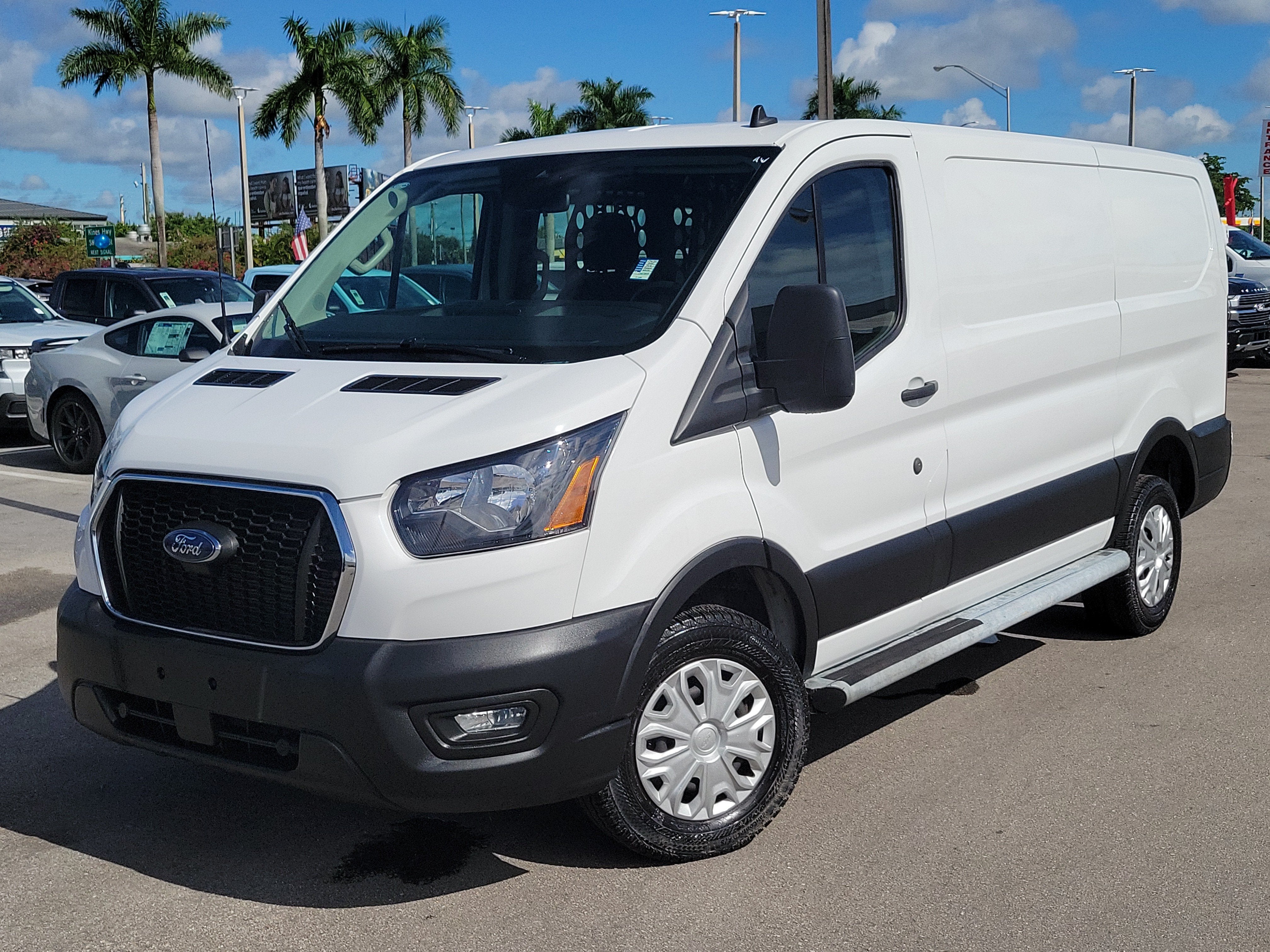 2025 Ford Transit Cargo Van Base
