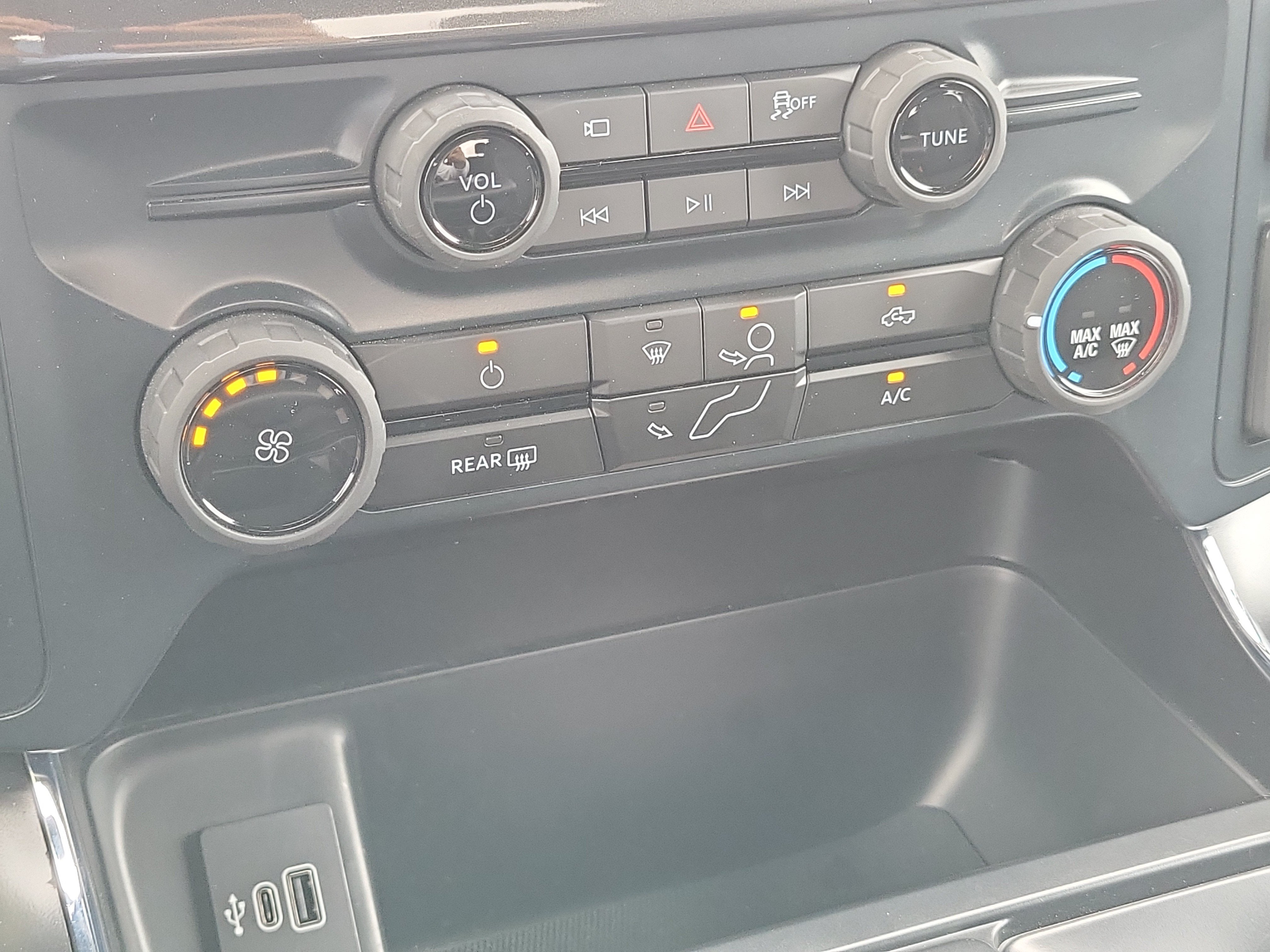 2025 Ford F-150 STX 4WD