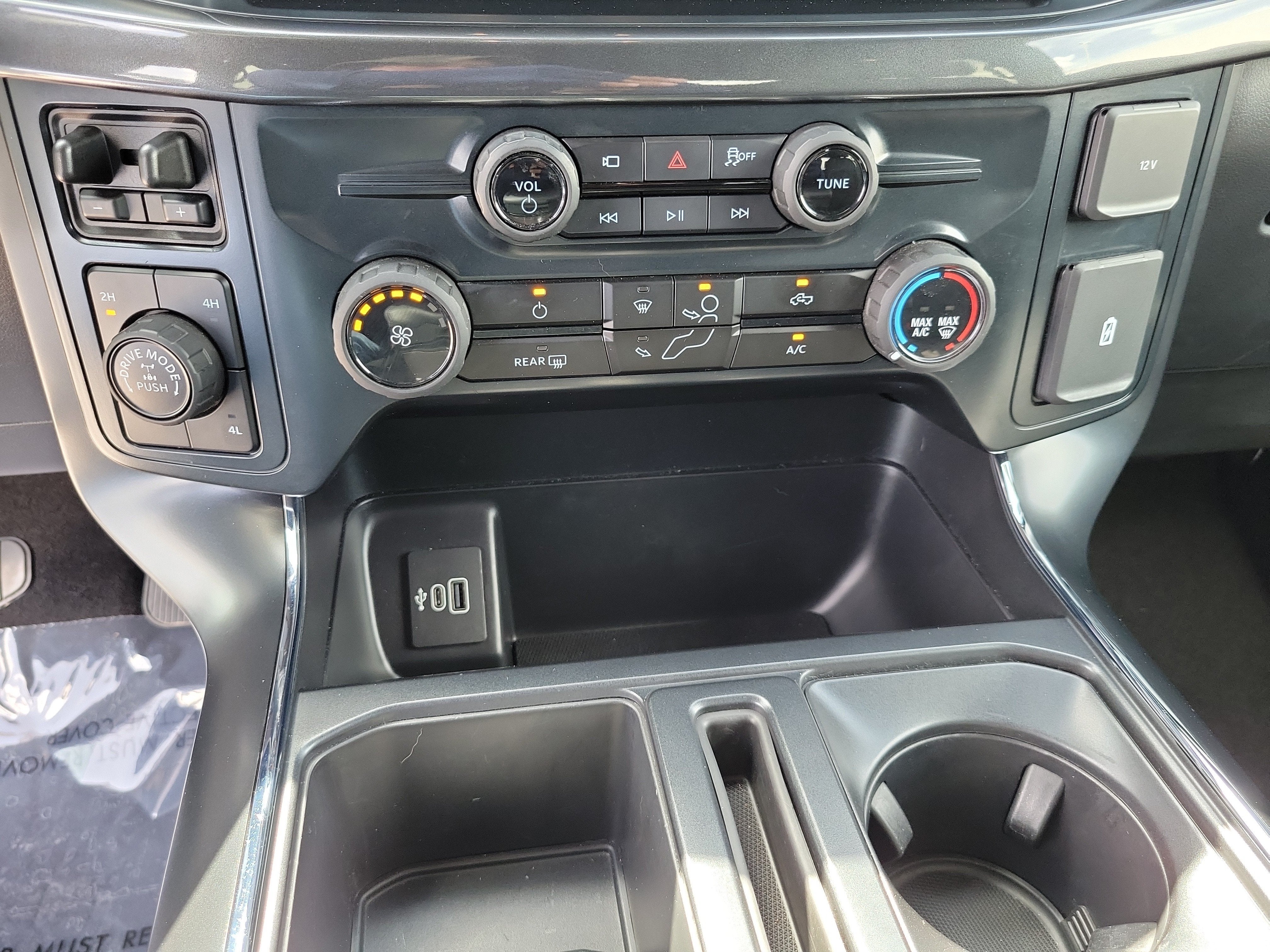 2025 Ford F-150 STX 4WD