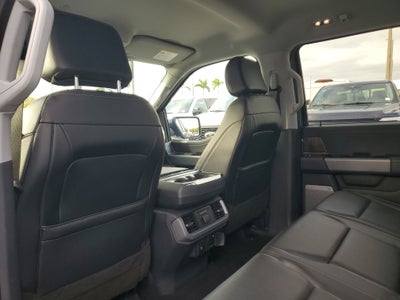 2023 Ford F-150 LARIAT 4WD