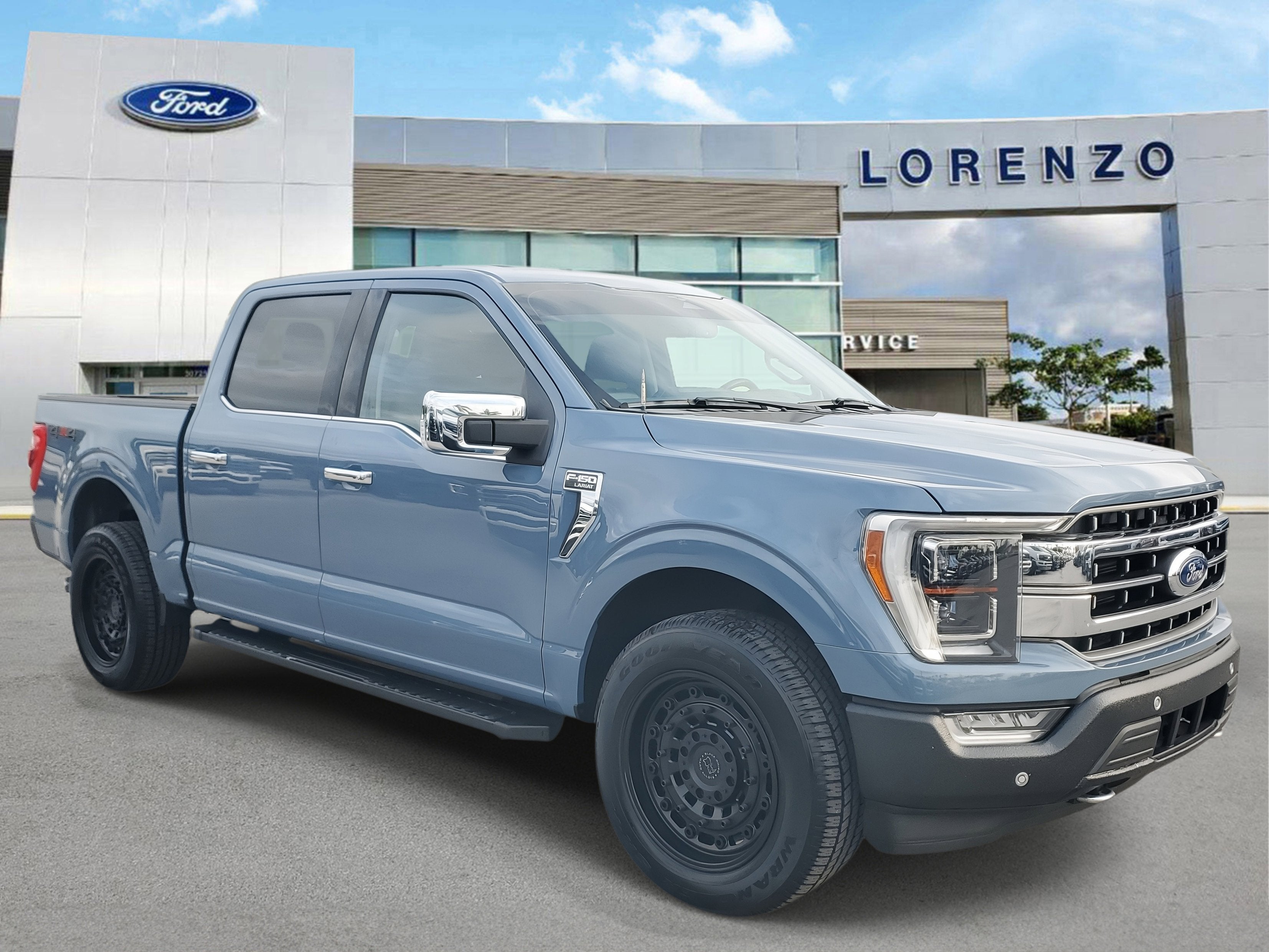 2023 Ford F-150 LARIAT 4WD
