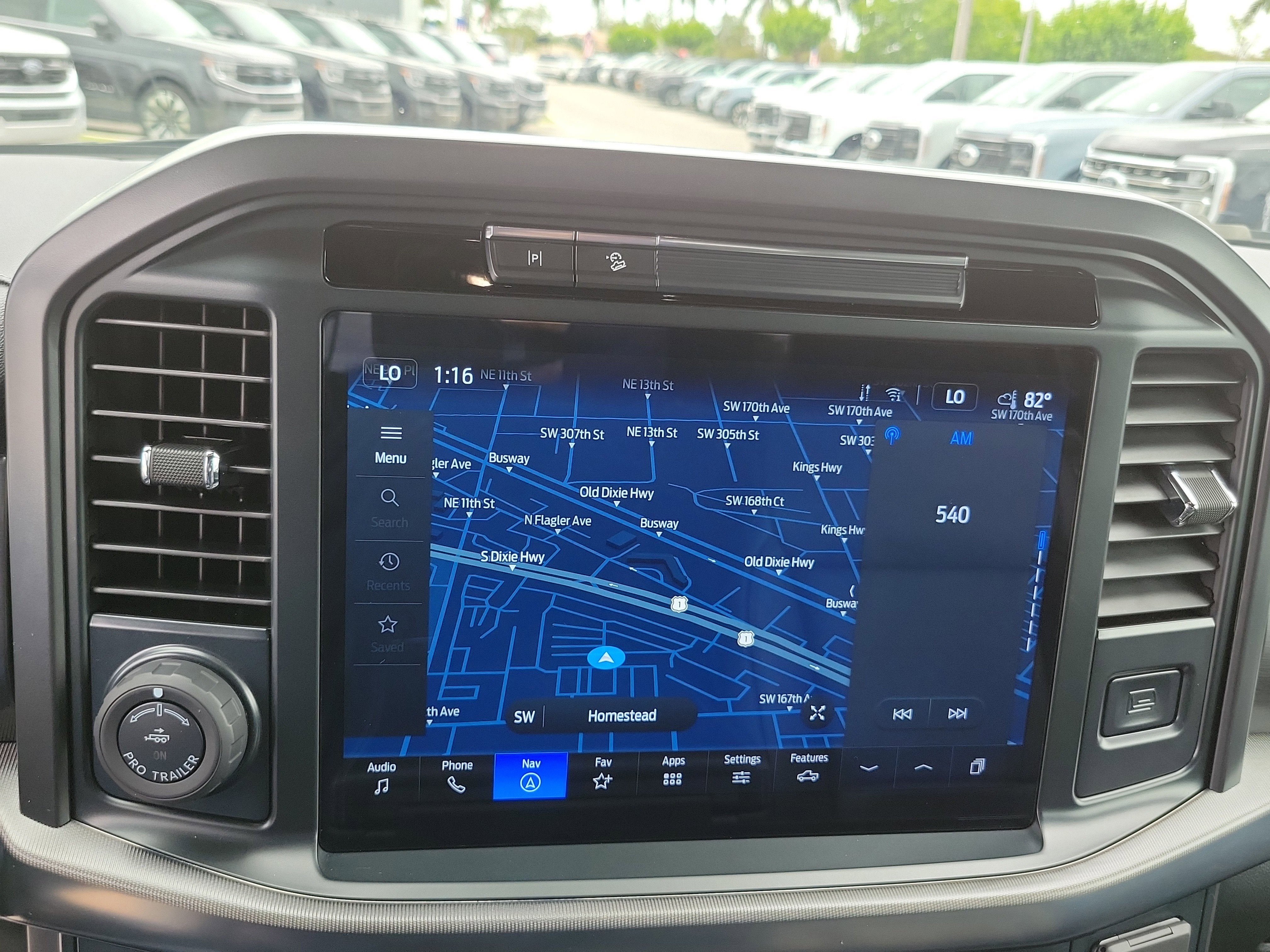2025 Ford F-150 LARIAT 4WD