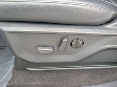 2025 Ford F-150 LARIAT 4WD