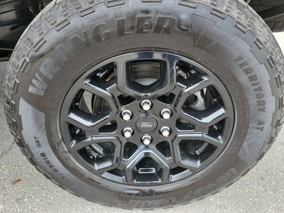 2025 Ford F-150 LARIAT 4WD