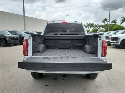 2025 Ford F-150 LARIAT 4WD