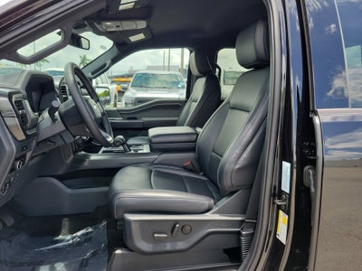 2025 Ford F-150 LARIAT 4WD