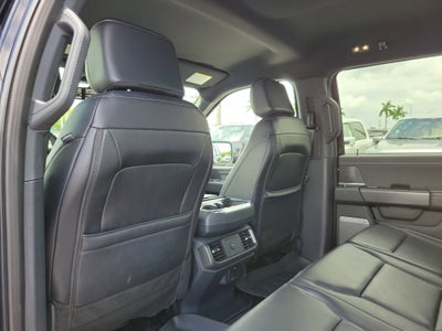 2025 Ford F-150 LARIAT 4WD