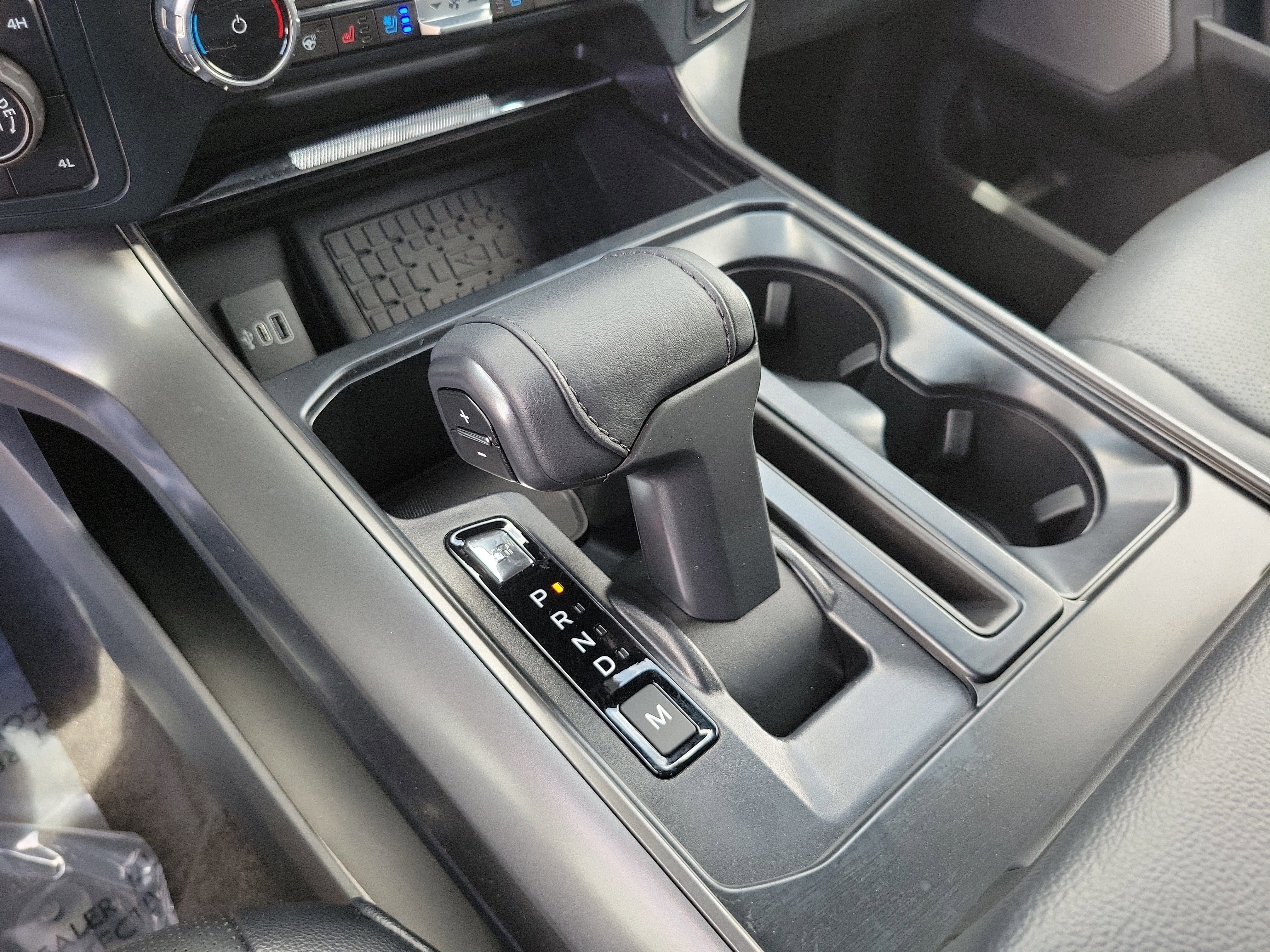 2025 Ford F-150 LARIAT 4WD