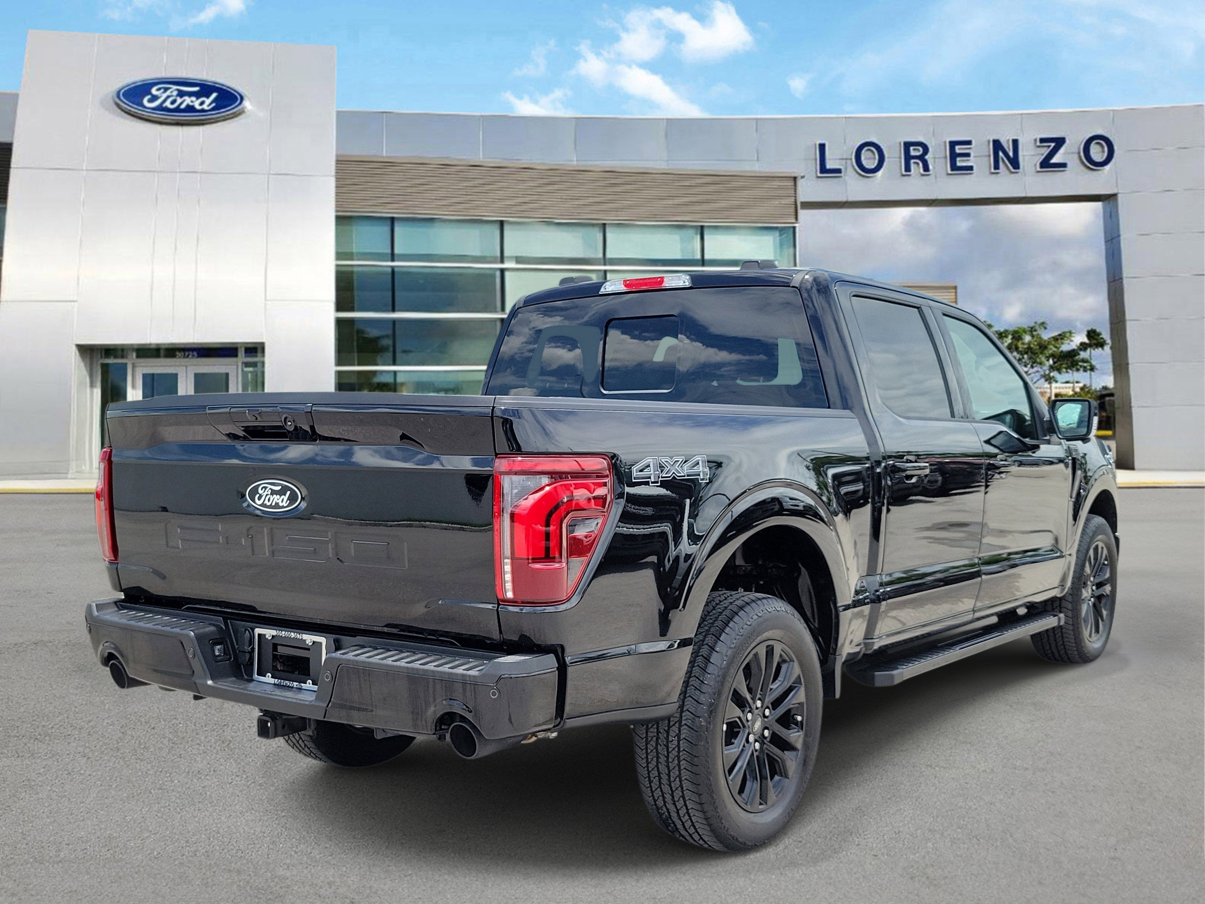 2025 Ford F-150 LARIAT 4WD