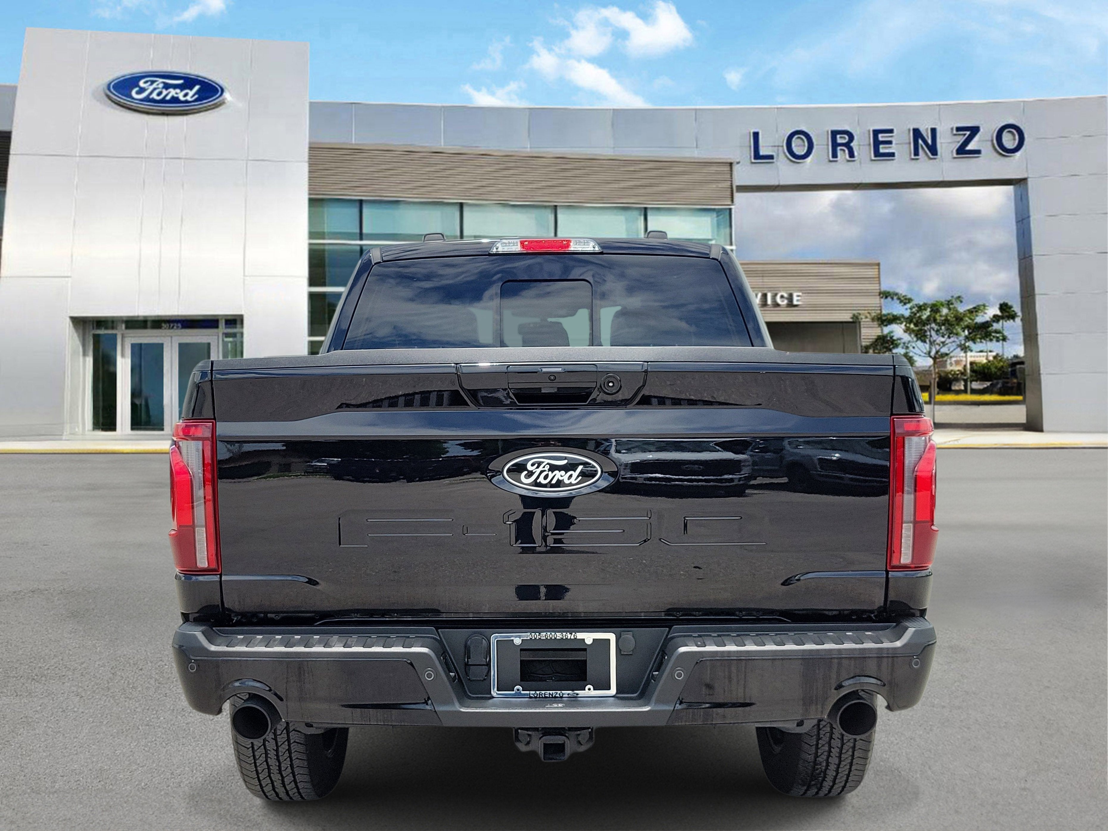 2025 Ford F-150 LARIAT 4WD