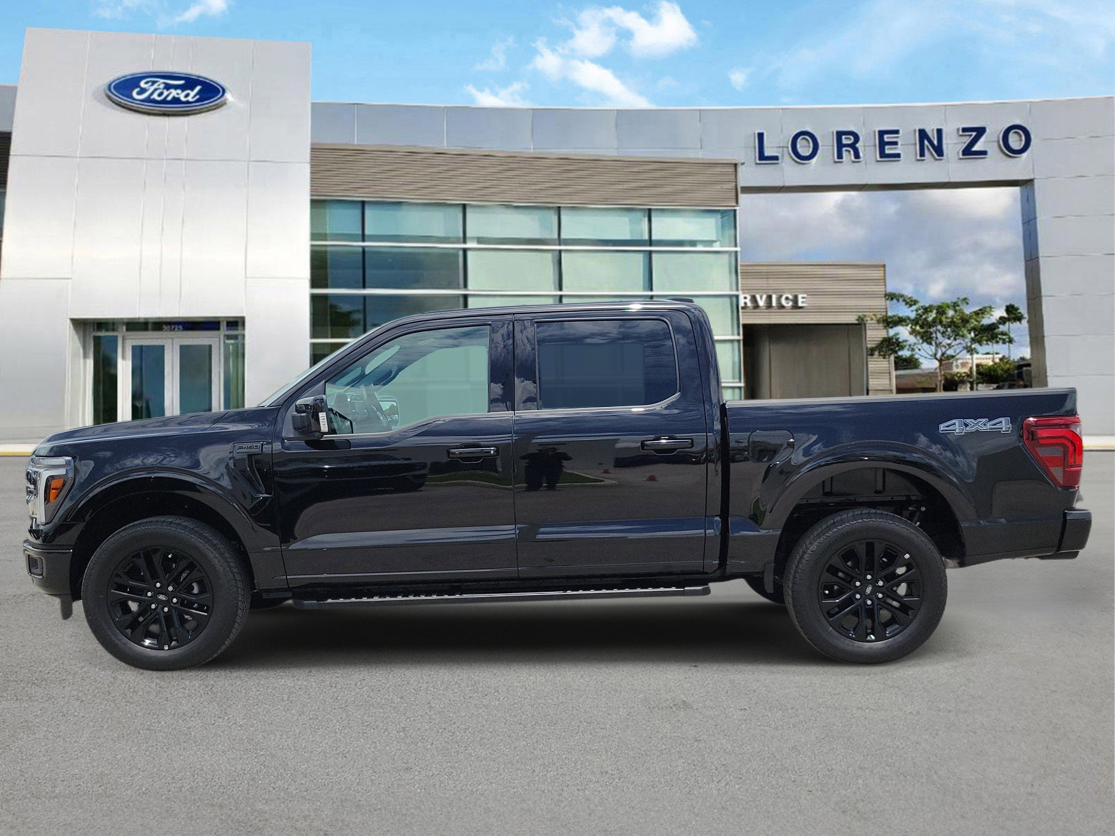 2025 Ford F-150 LARIAT 4WD
