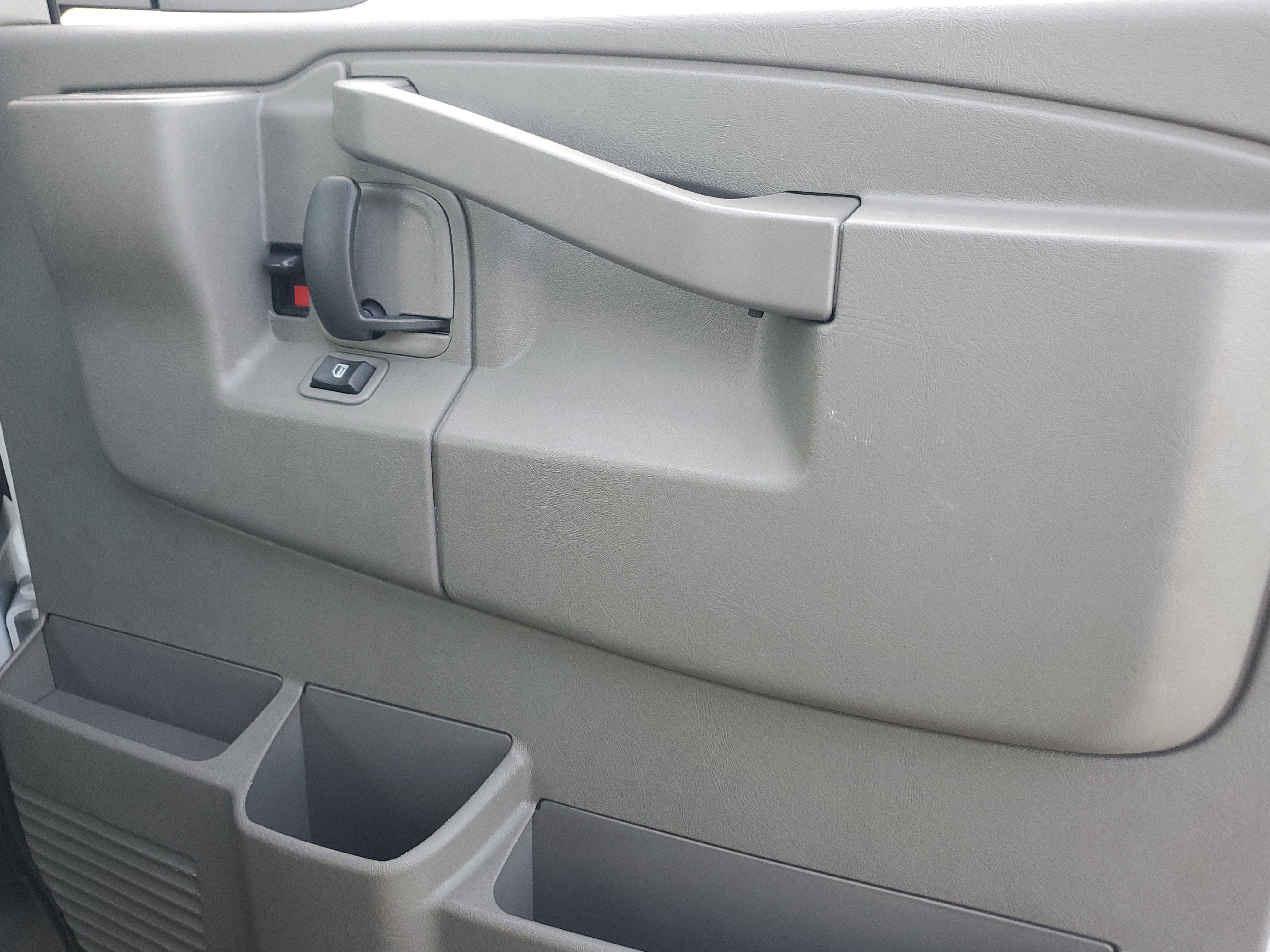 2023 Chevrolet Express Passenger LS