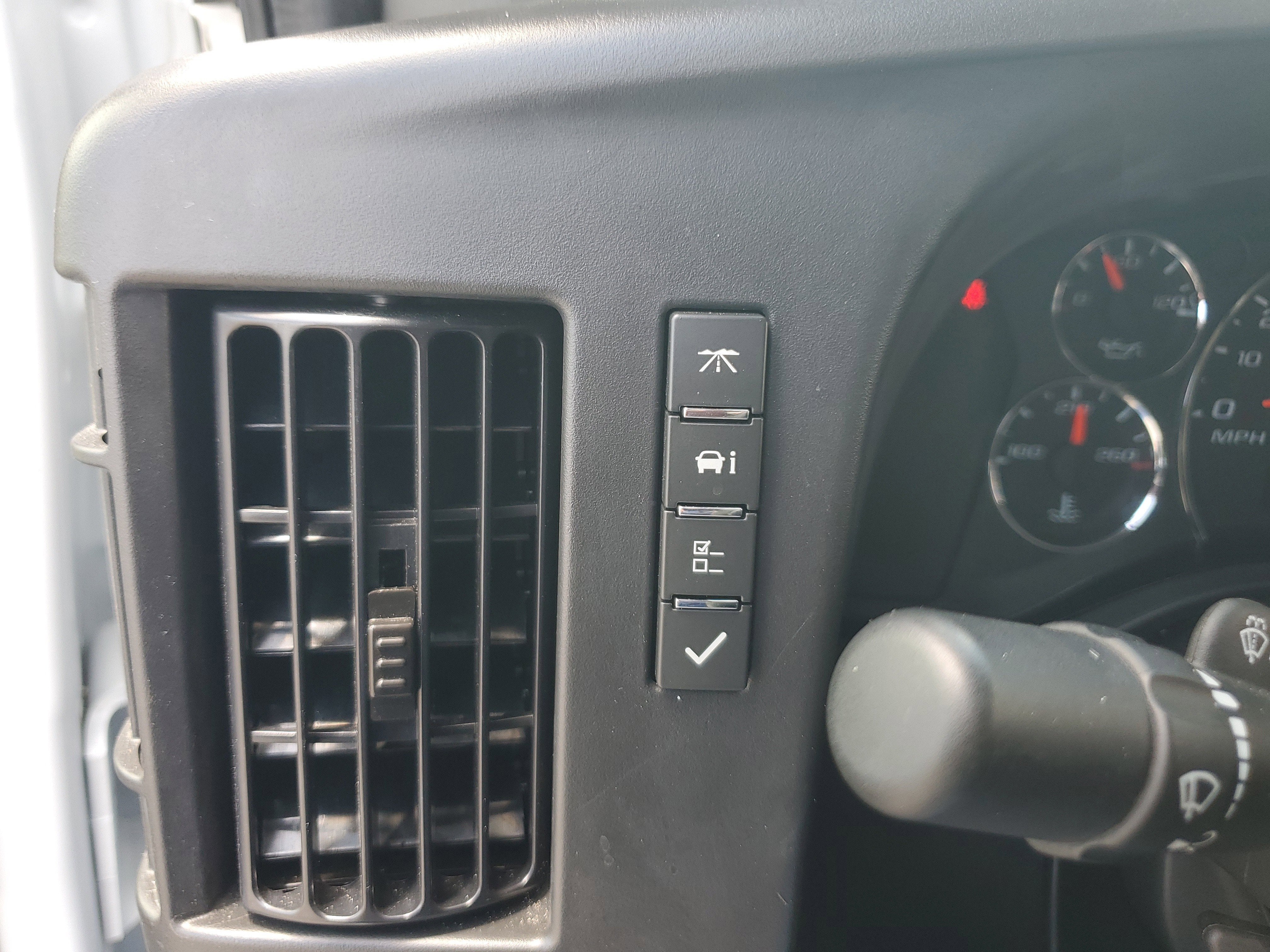 2025 Chevrolet Express Passenger LT