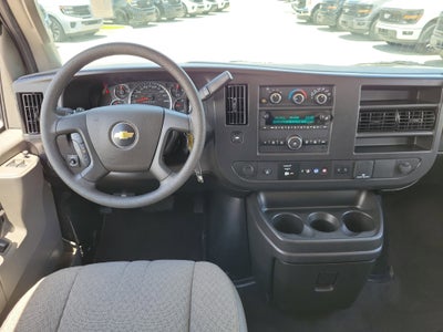 2025 Chevrolet Express Passenger LT