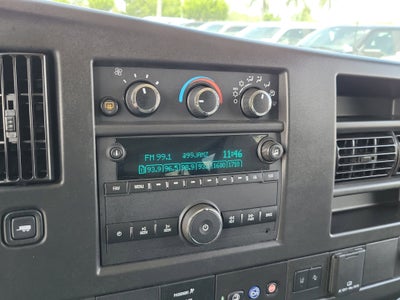 2025 Chevrolet Express Passenger LT