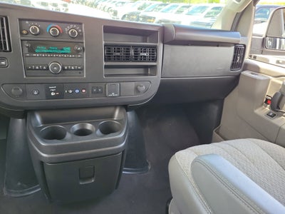 2025 Chevrolet Express Passenger LT