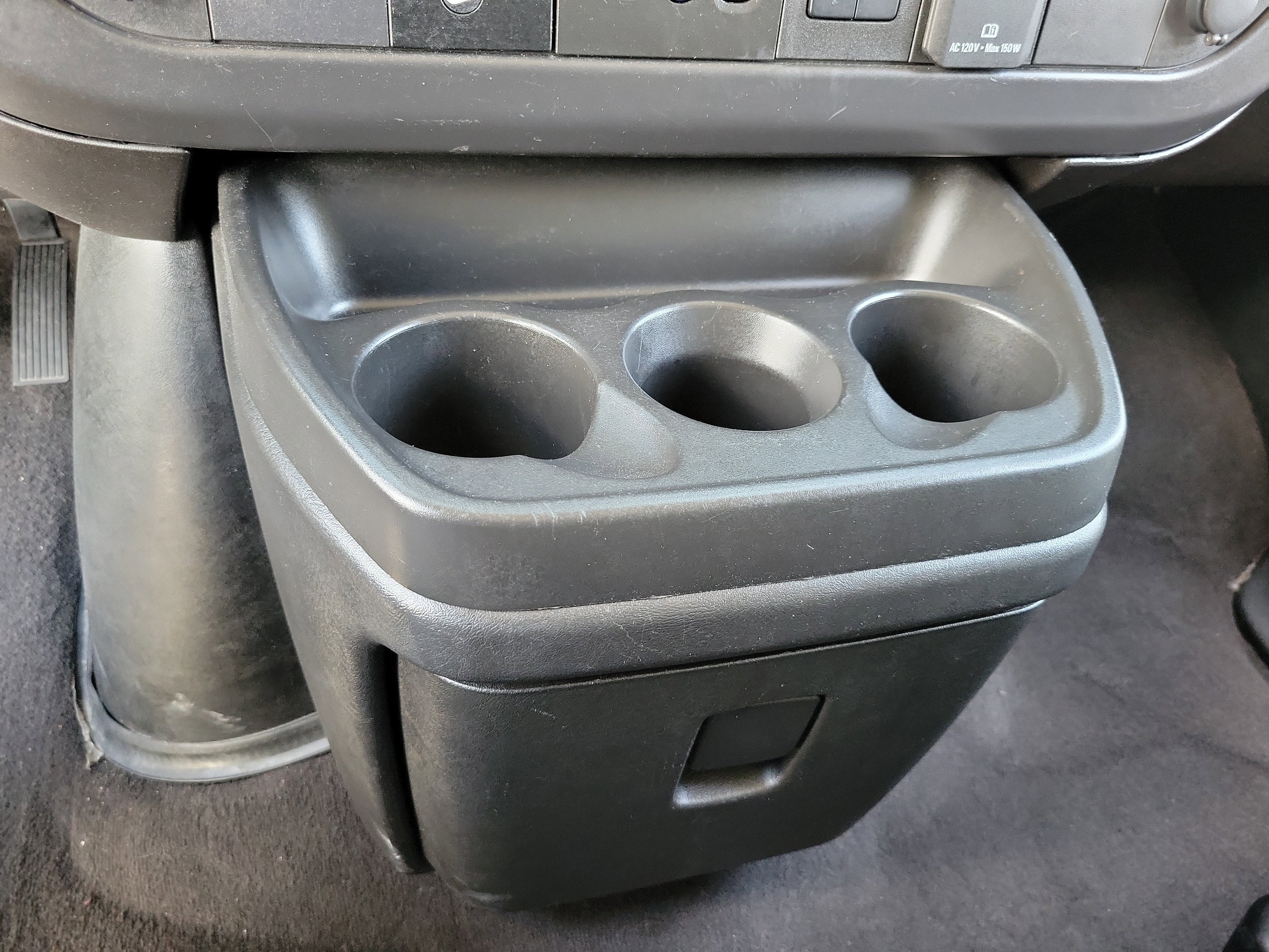 2025 Chevrolet Express Passenger LT
