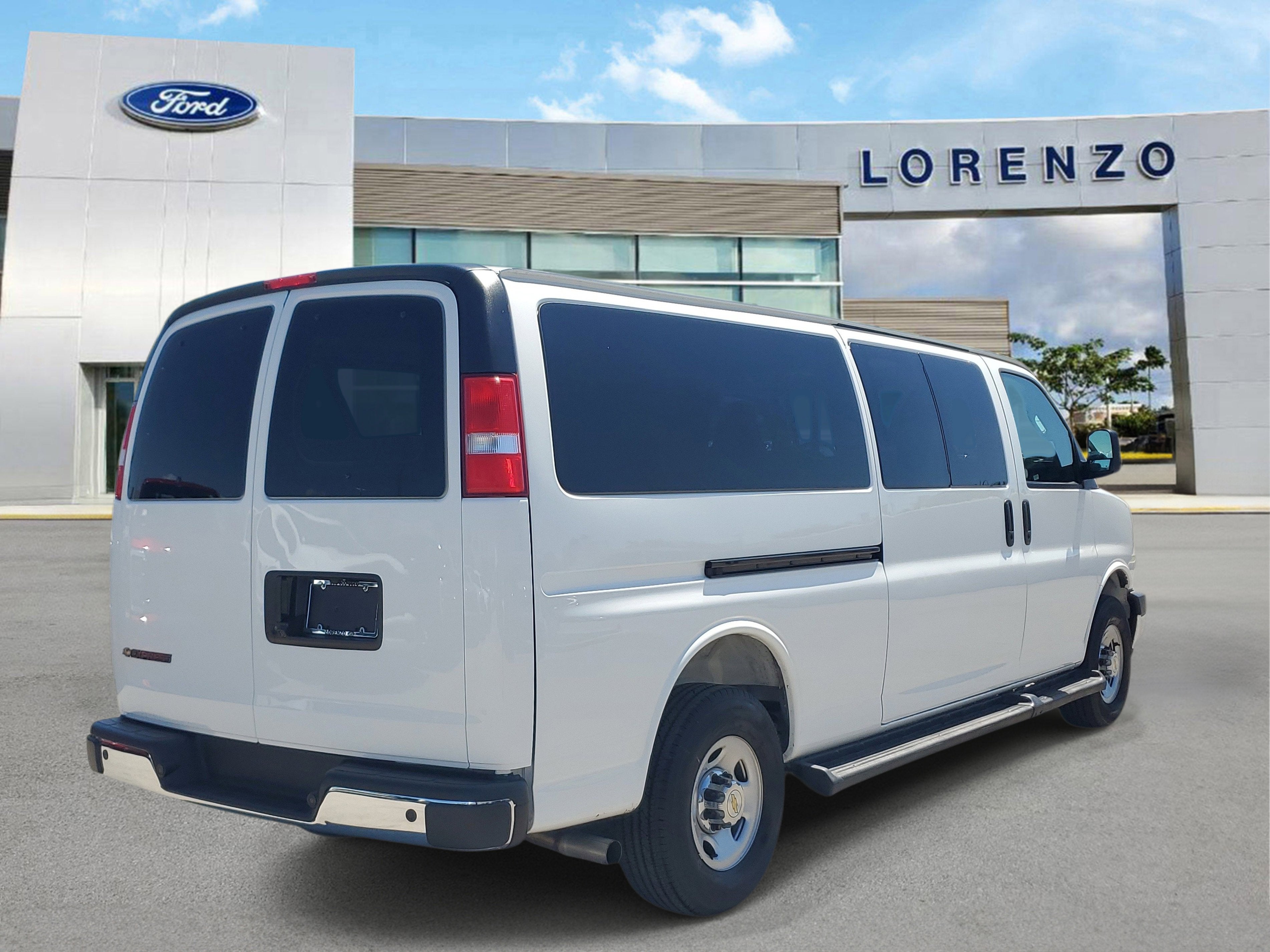 2025 Chevrolet Express Passenger LT