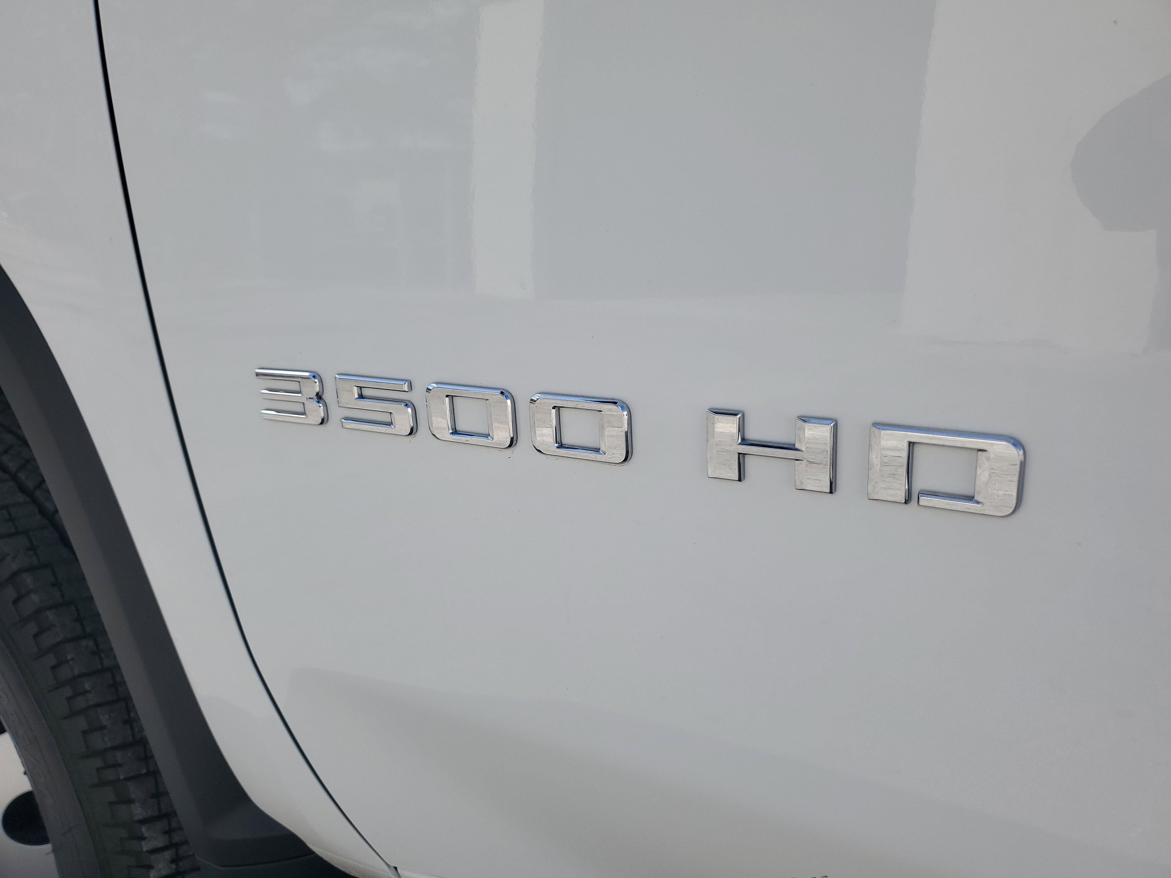 2025 Chevrolet Silverado 3500HD CC Work Truck 4WD Diesel