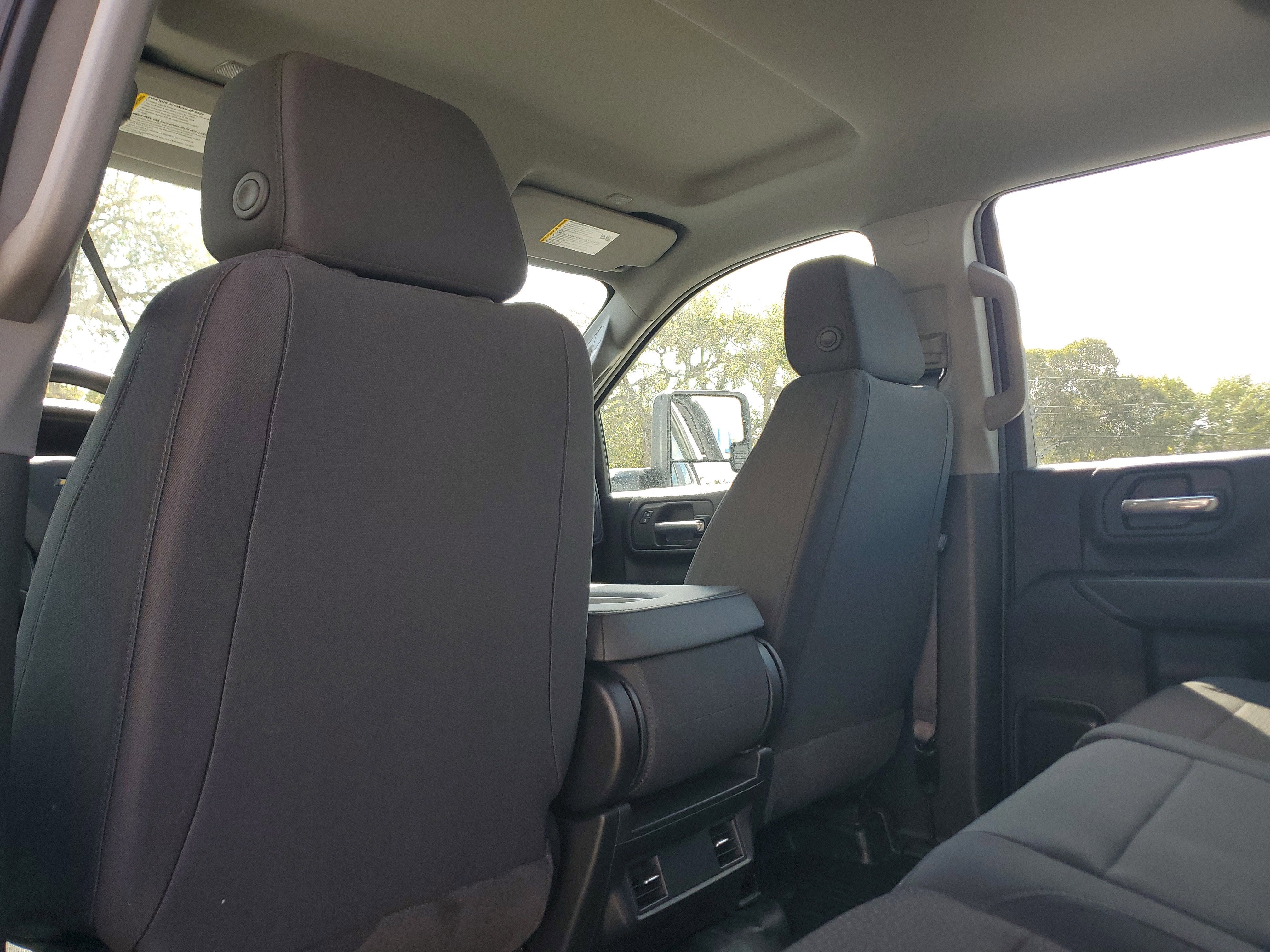 2025 Chevrolet Silverado 3500HD CC Work Truck 4WD Diesel