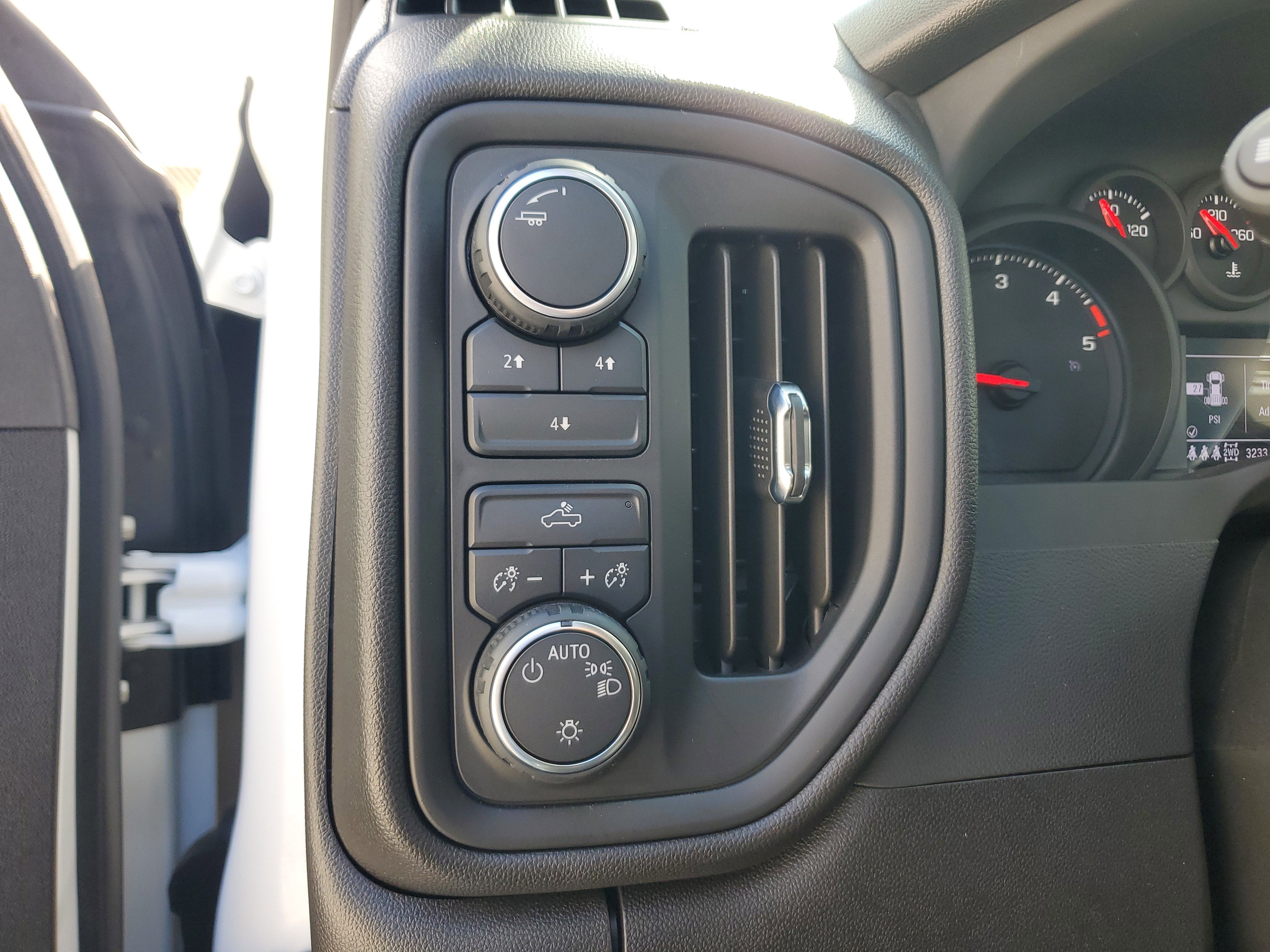 2025 Chevrolet Silverado 3500HD CC Work Truck 4WD Diesel