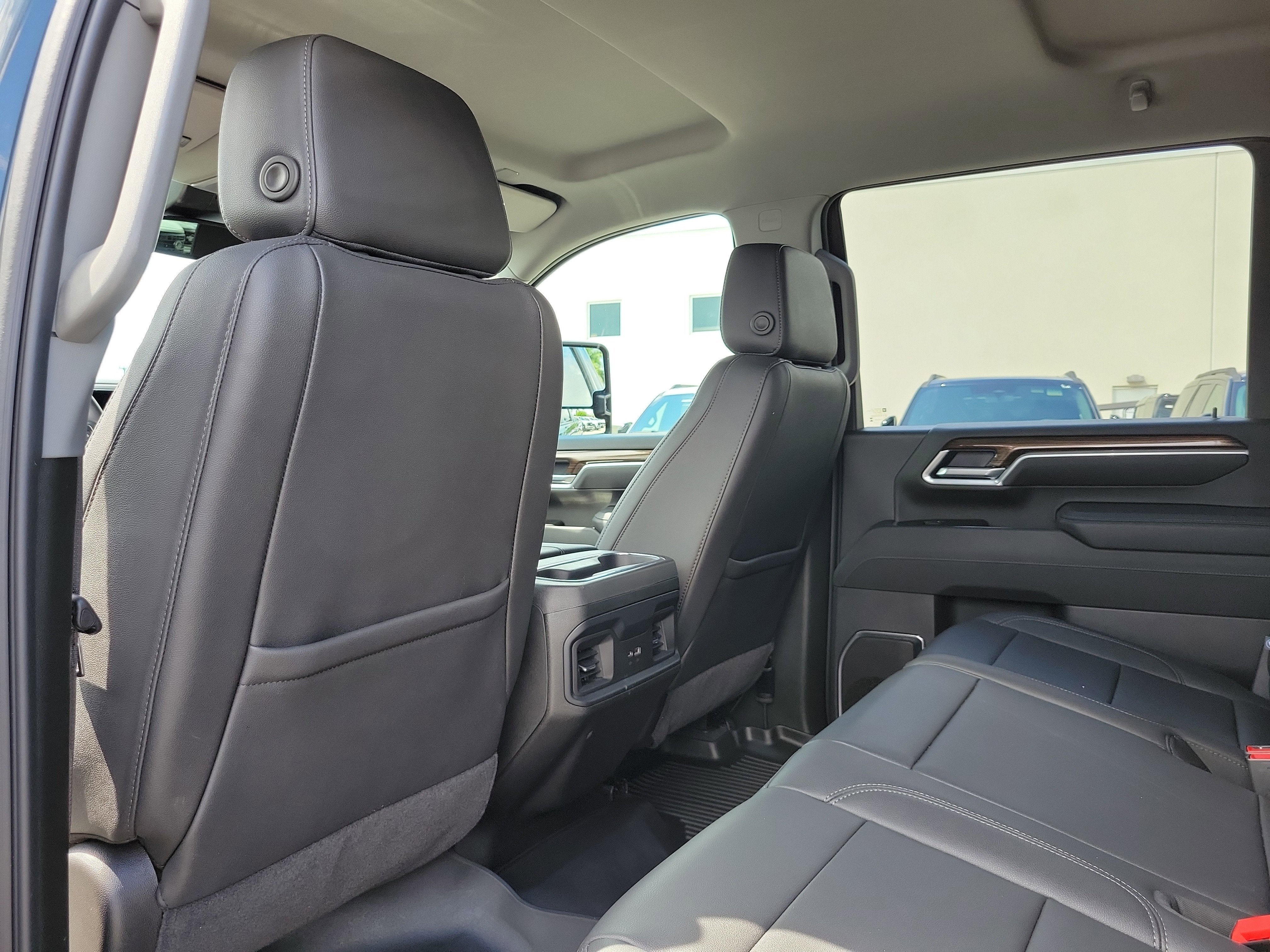 2025 Chevrolet Silverado 2500HD LT Trail Boss 4WD Diesel