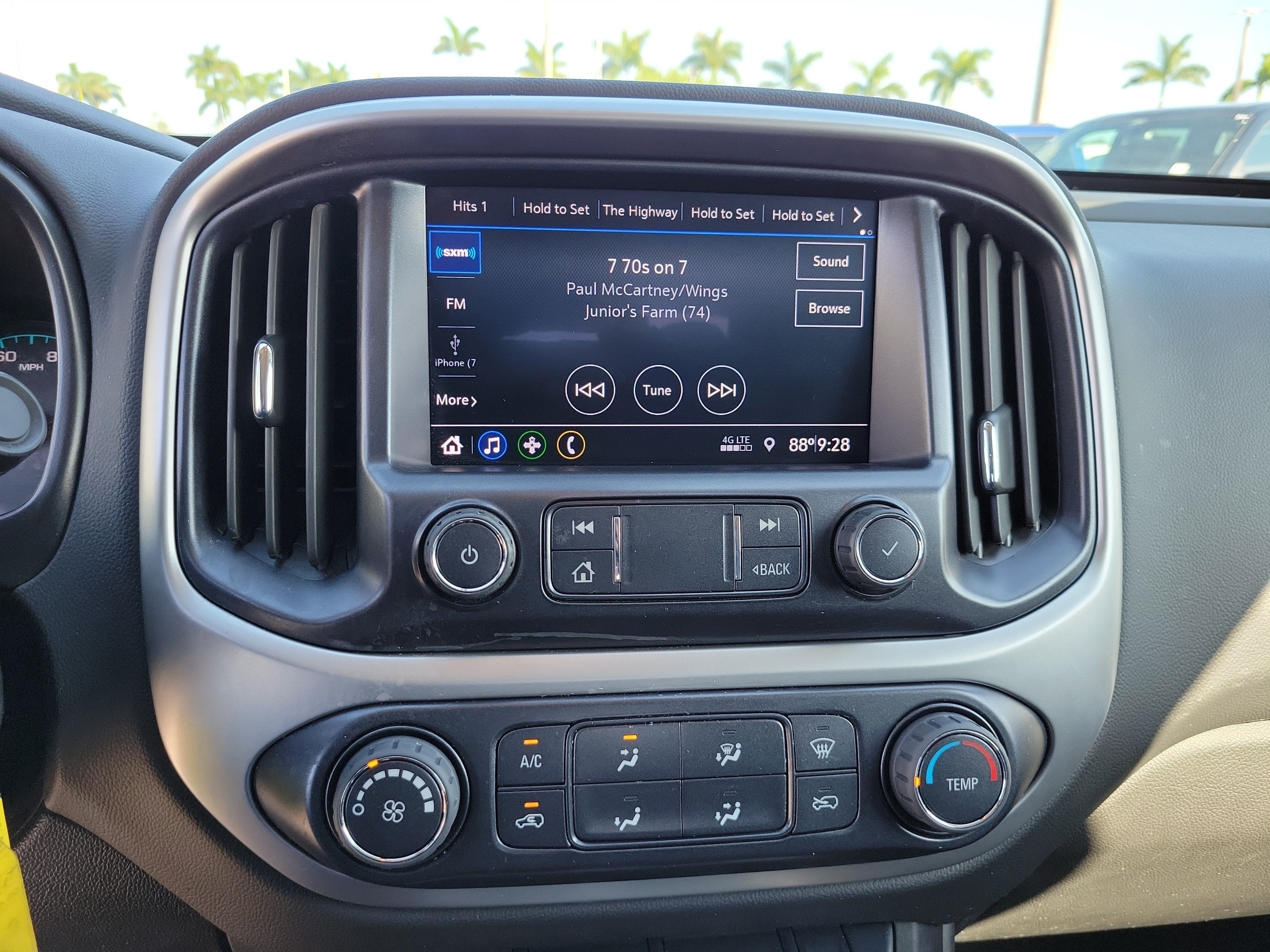 2022 Chevrolet Colorado 2WD LT