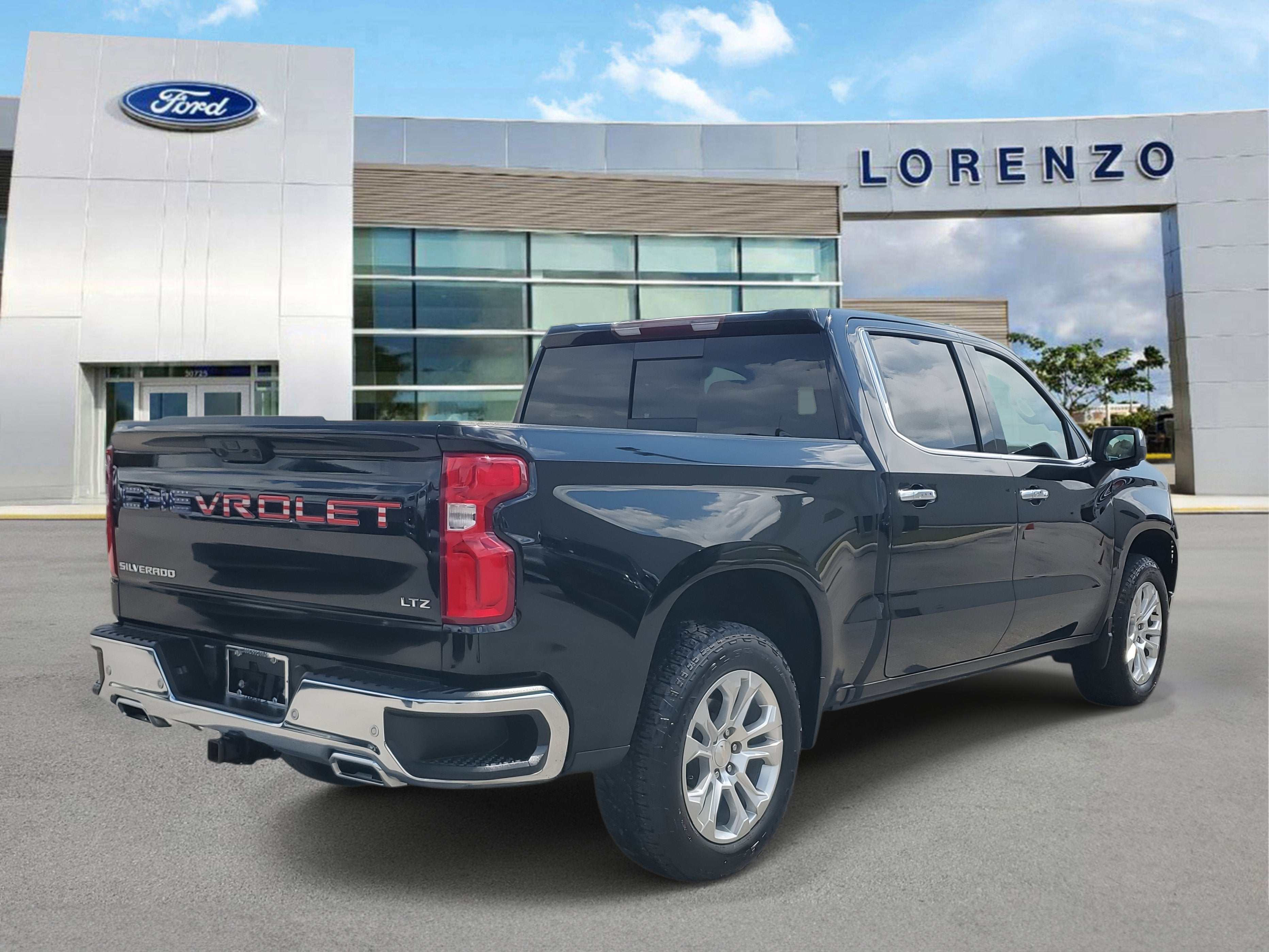 2024 Chevrolet Silverado 1500 LTZ