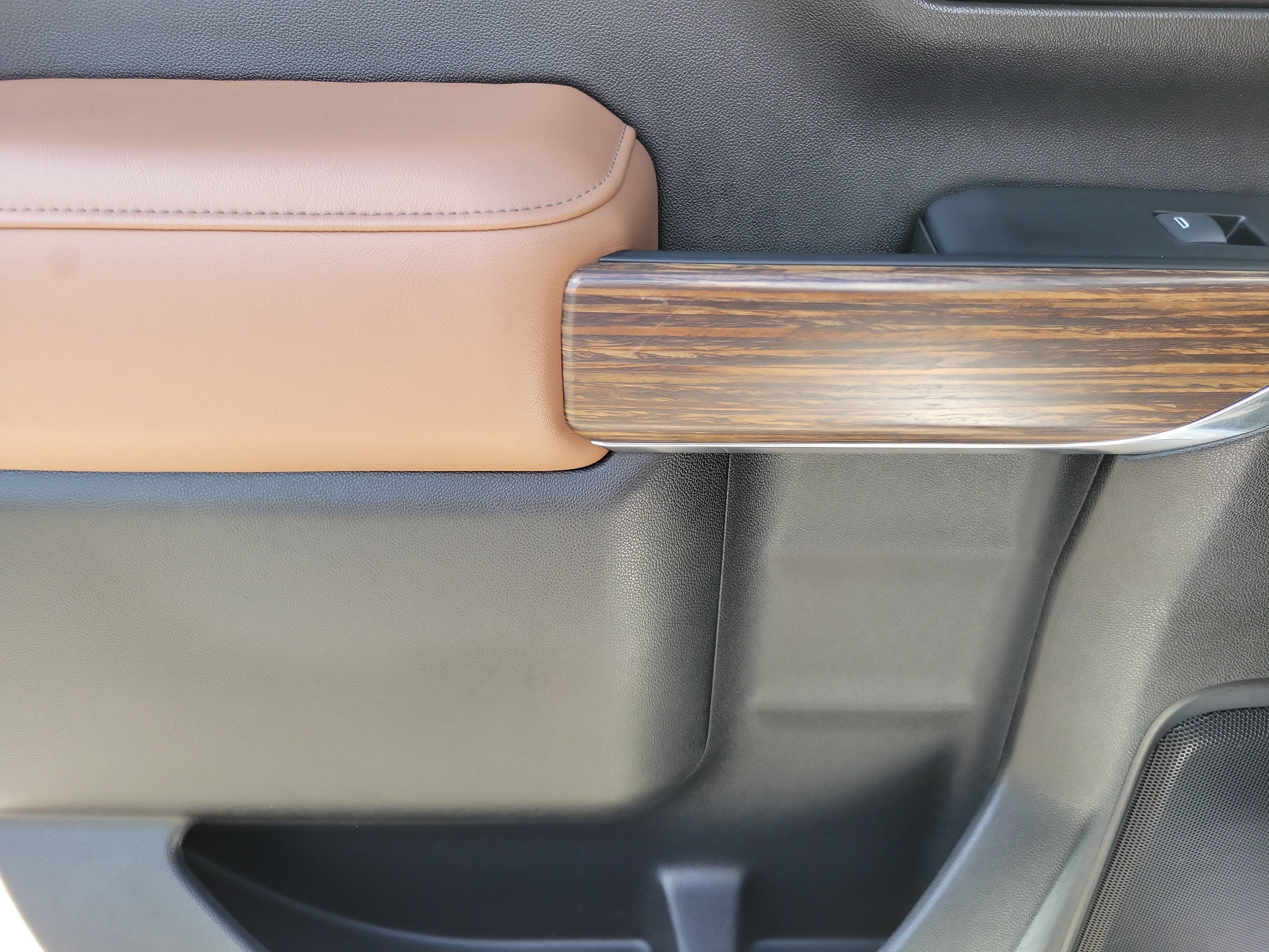 2022 Chevrolet Silverado 1500 LTD High Country