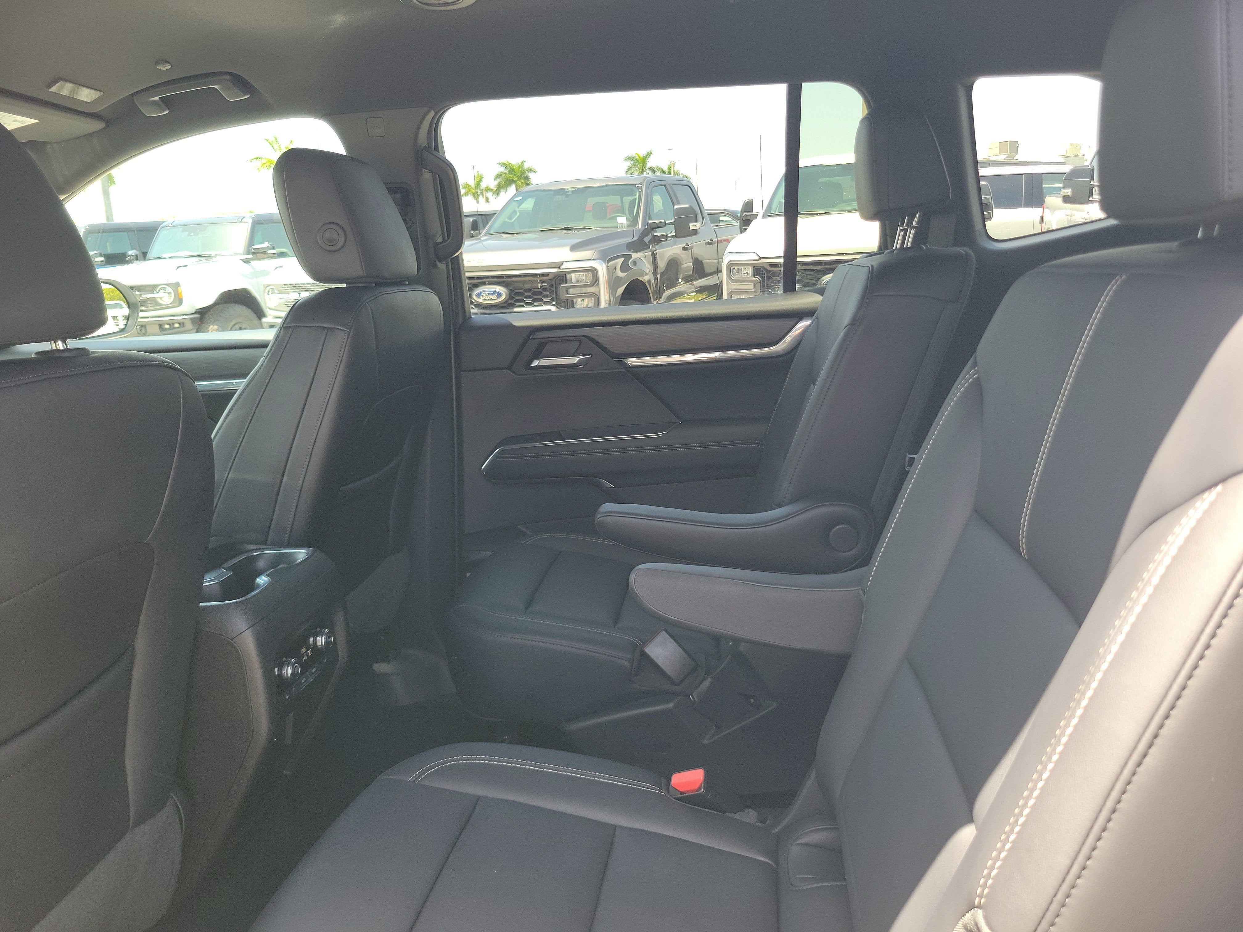 2024 GMC Acadia FWD Elevation