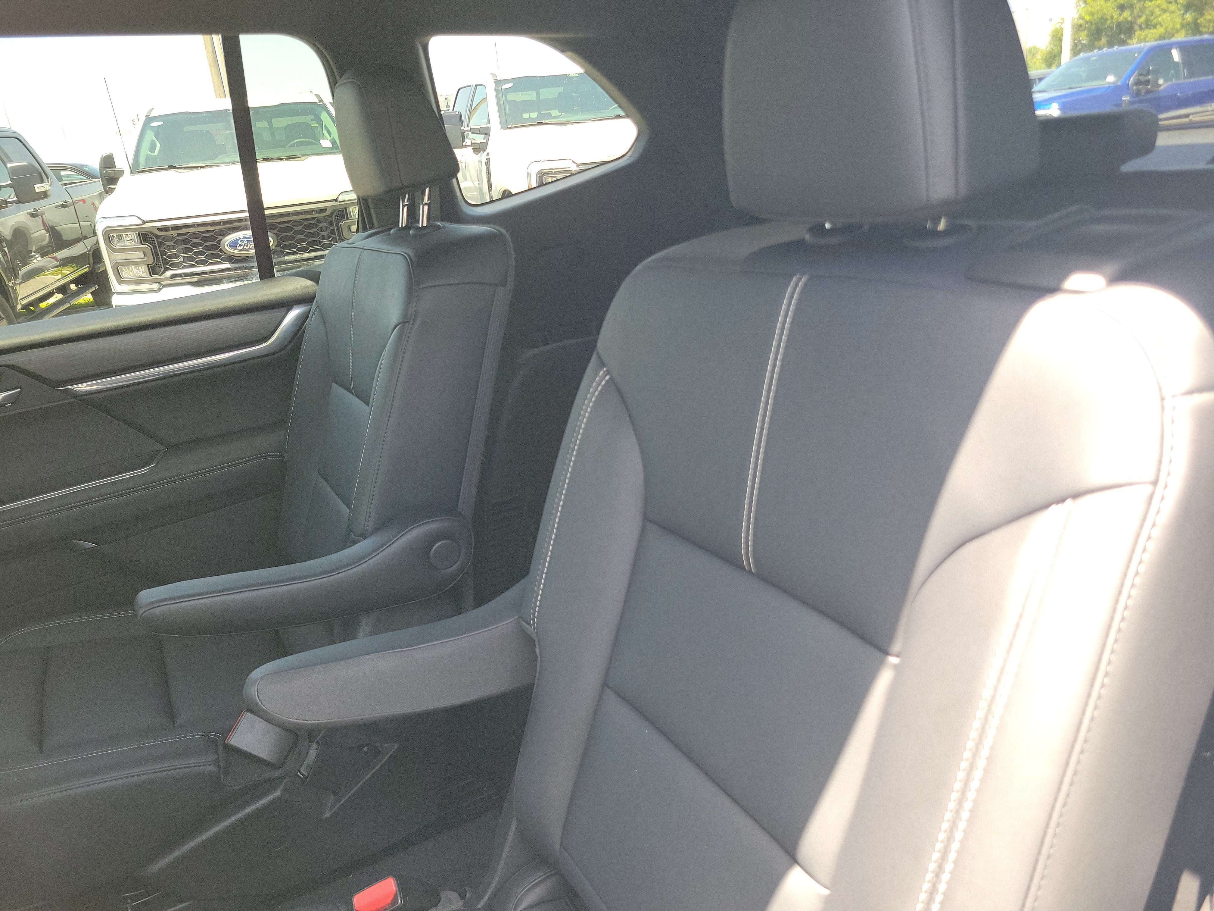 2024 GMC Acadia FWD Elevation