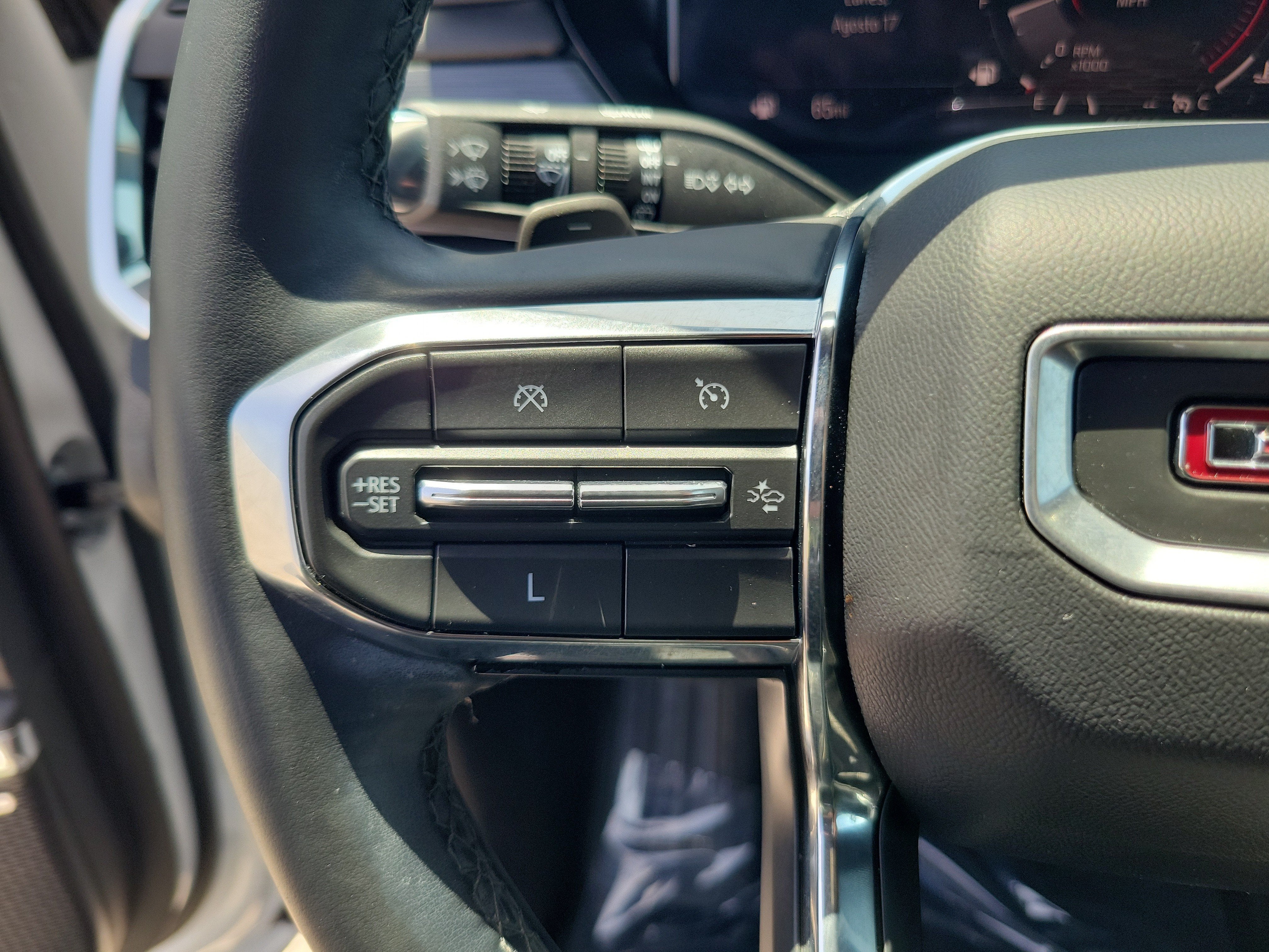2024 GMC Acadia FWD Elevation