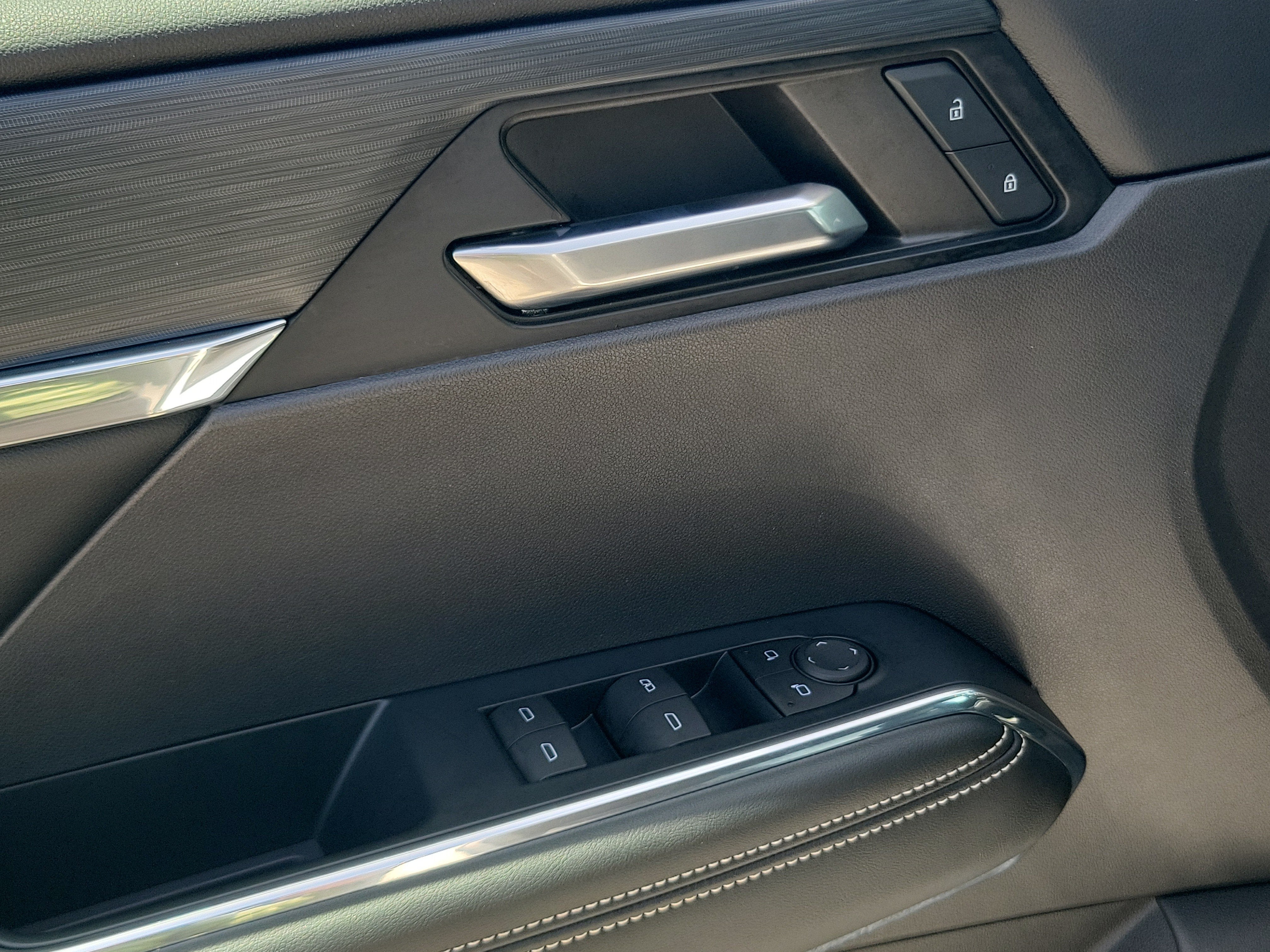 2024 GMC Acadia FWD Elevation