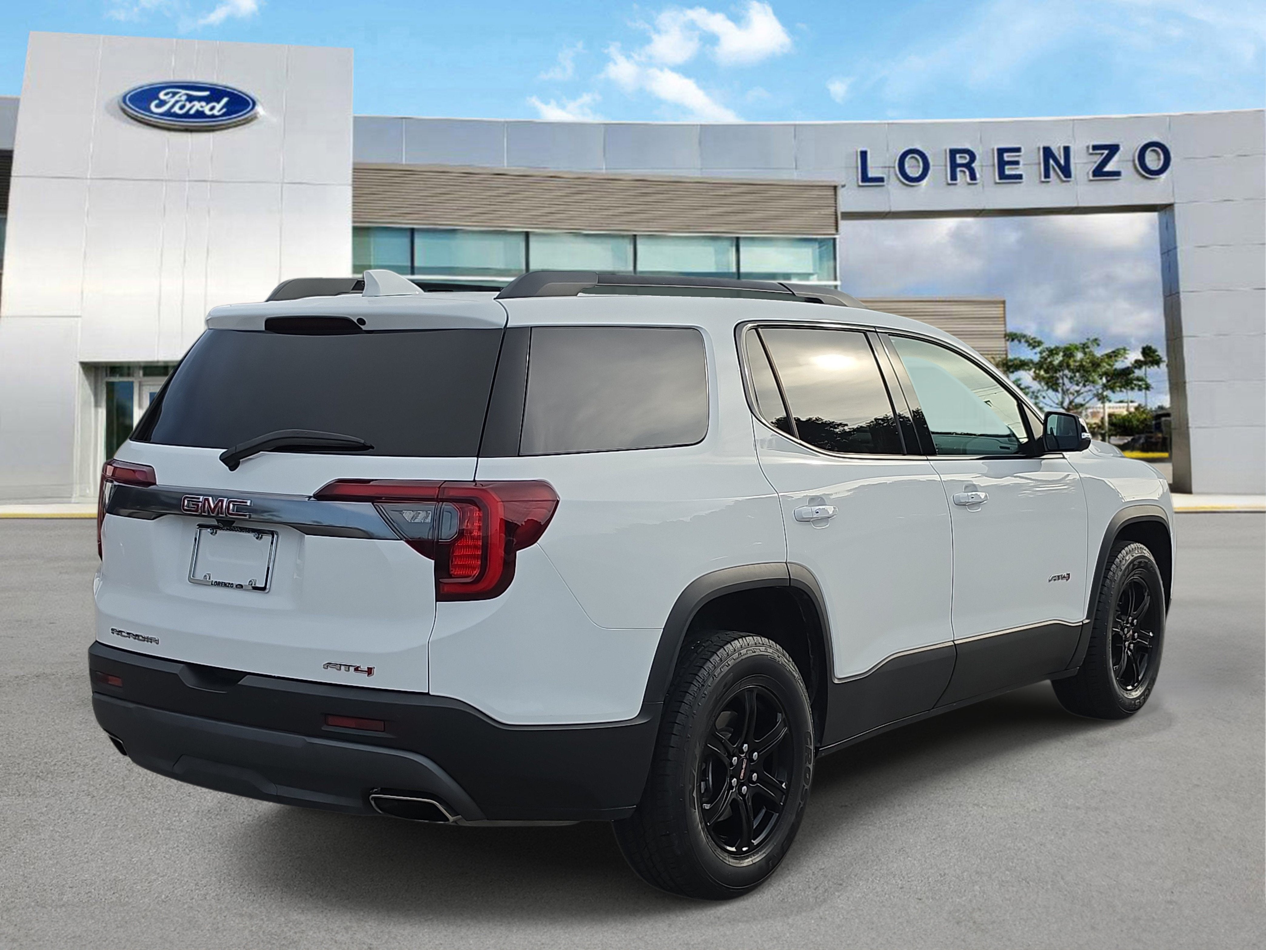 2023 GMC Acadia AT4 4WD