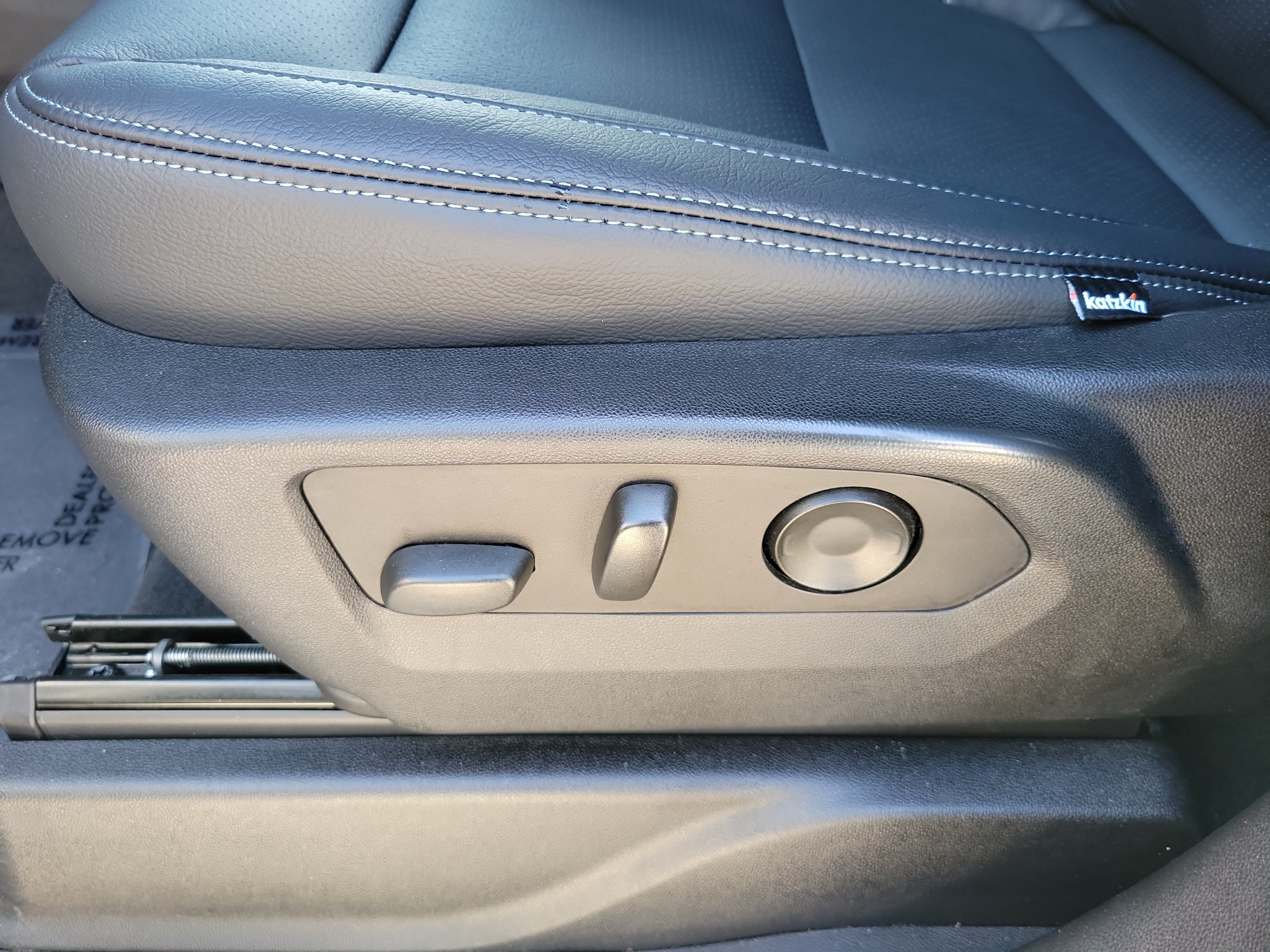 2021 GMC Yukon SLE
