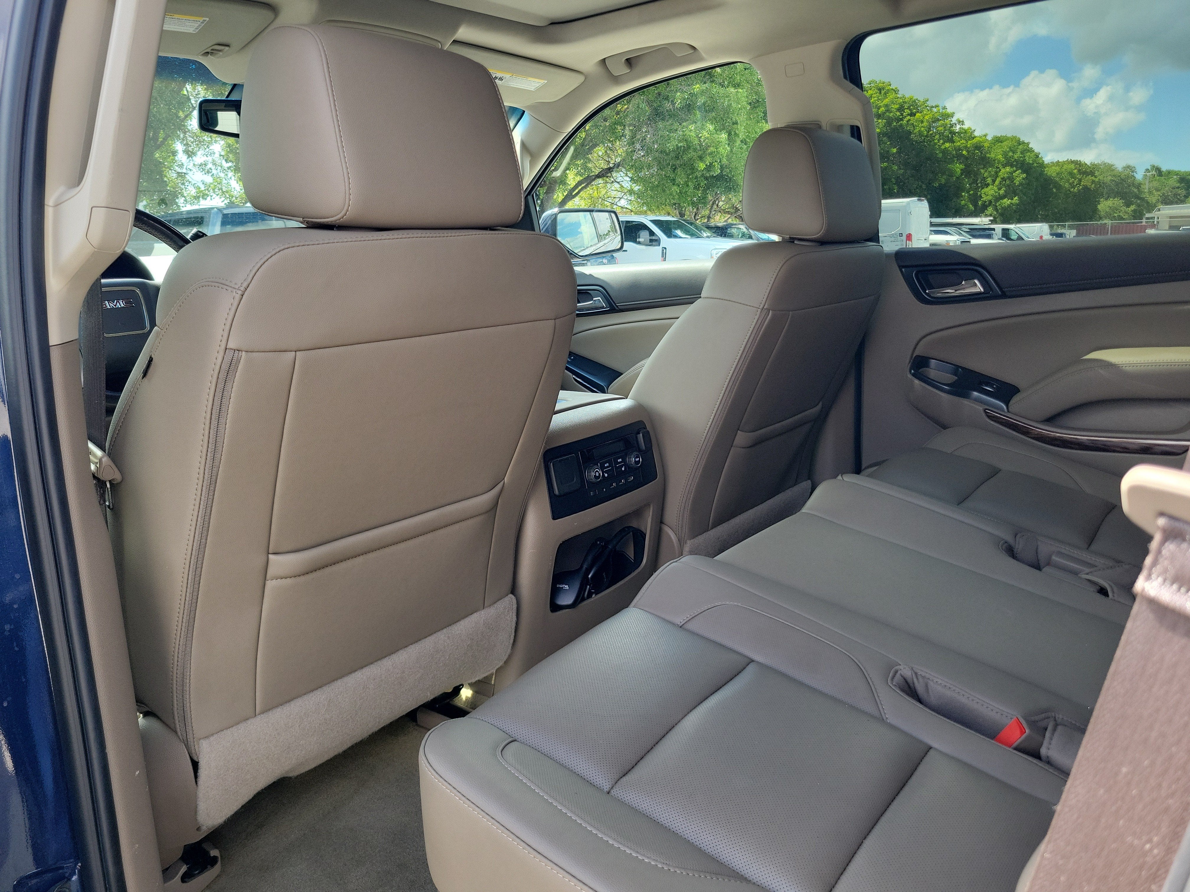2019 GMC Yukon SLT