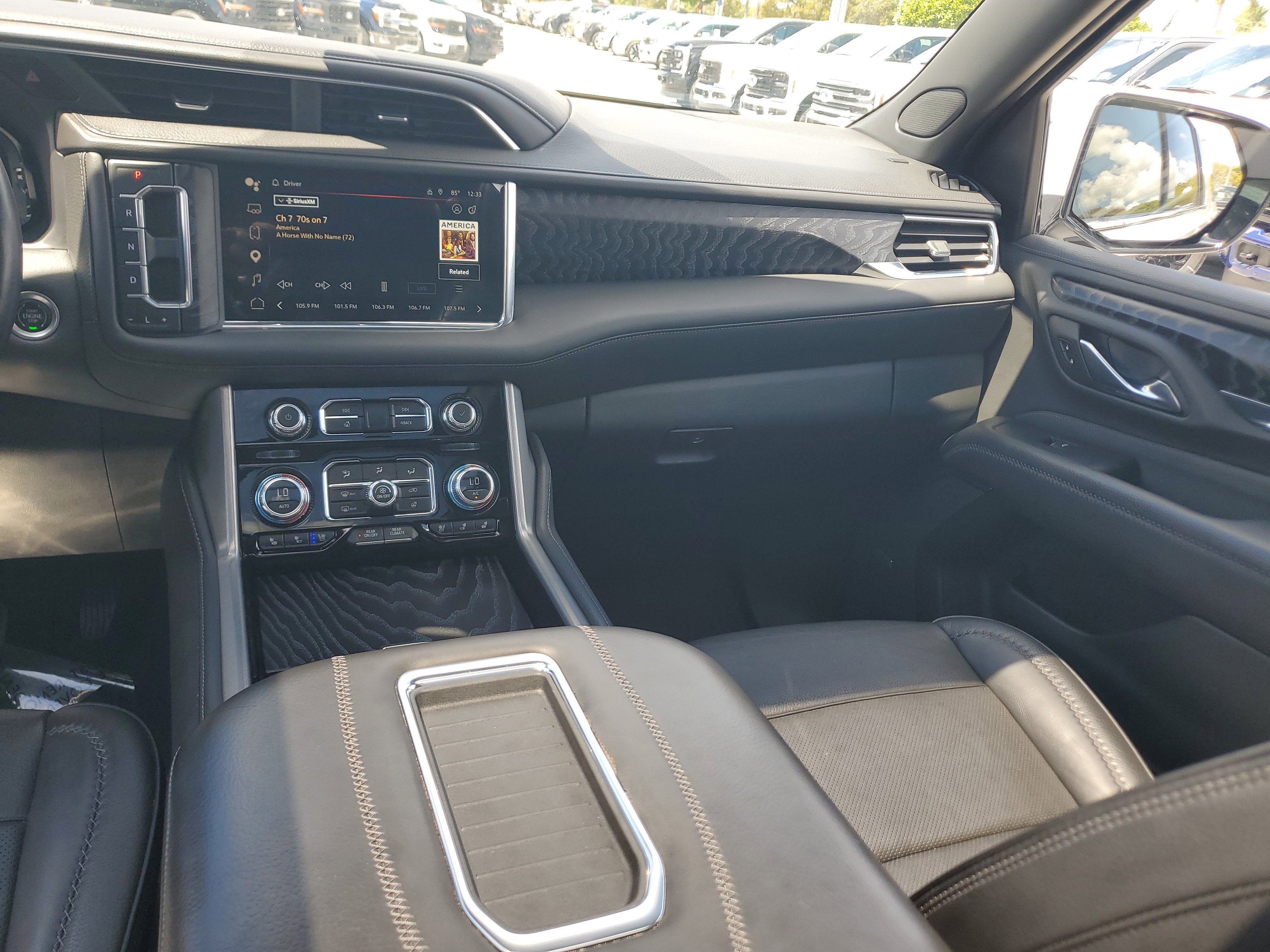 2023 GMC Yukon XL Denali 4WD