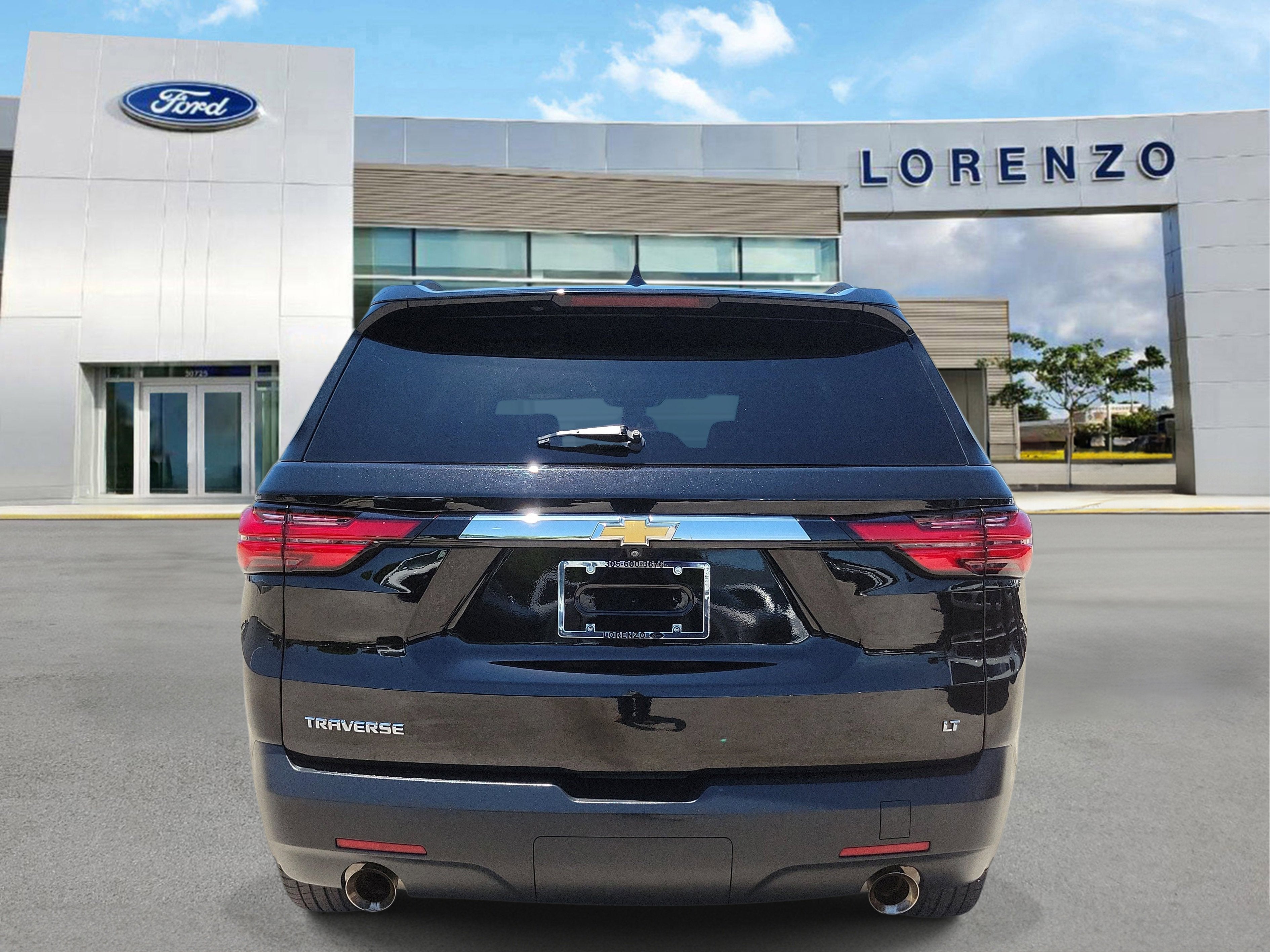 2023 Chevrolet Traverse LT Cloth