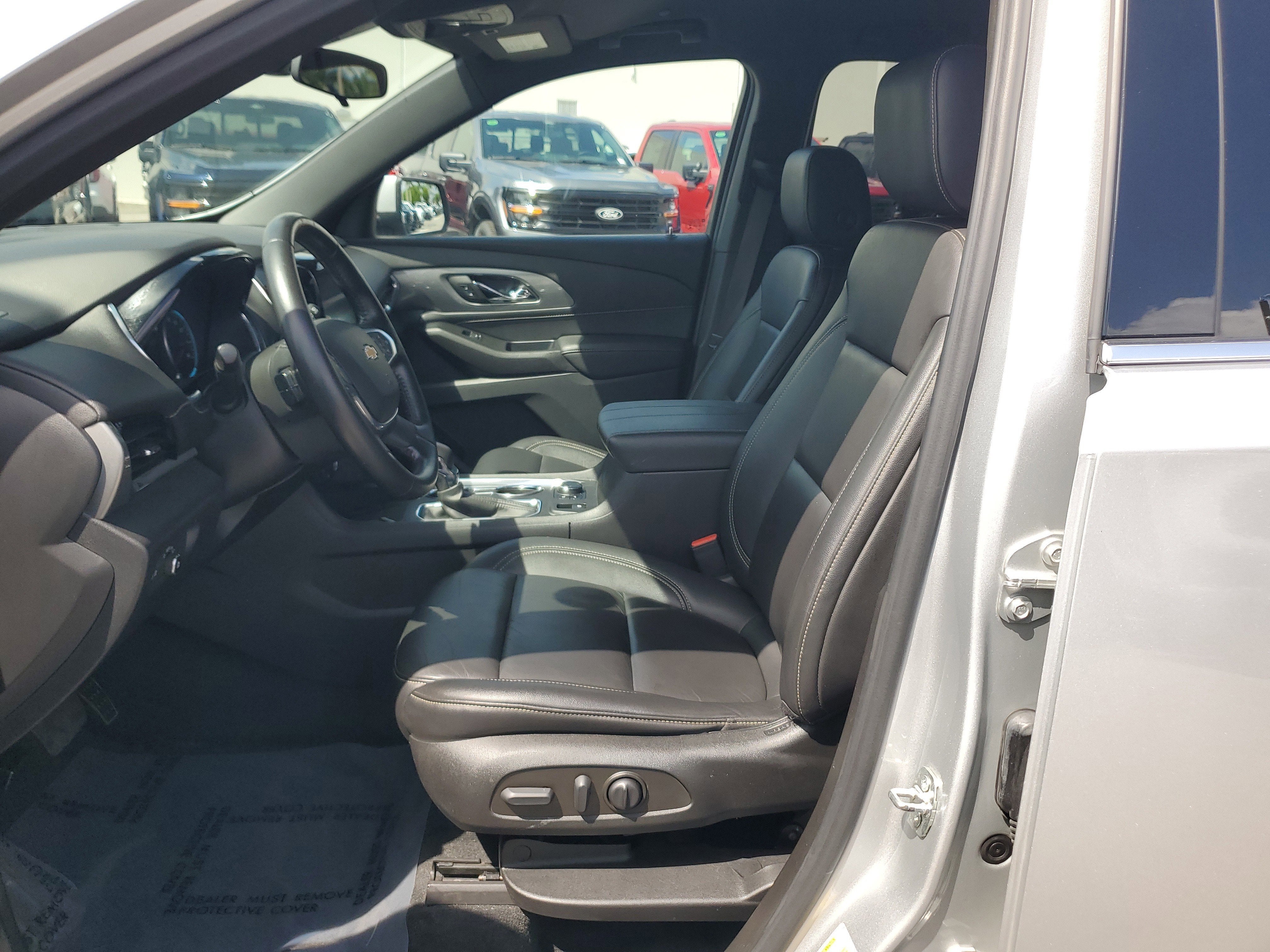 2022 Chevrolet Traverse LT Leather 4WD