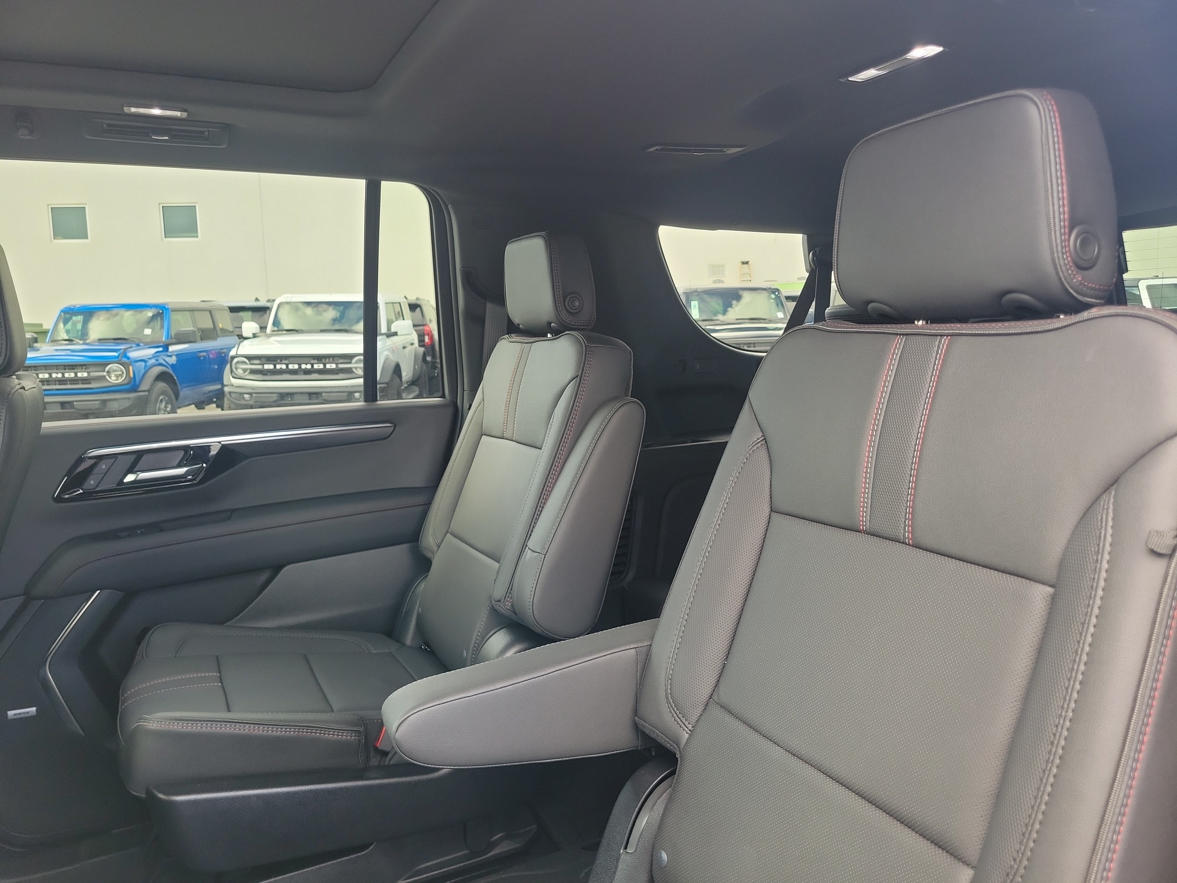2025 Chevrolet Suburban RST Diesel