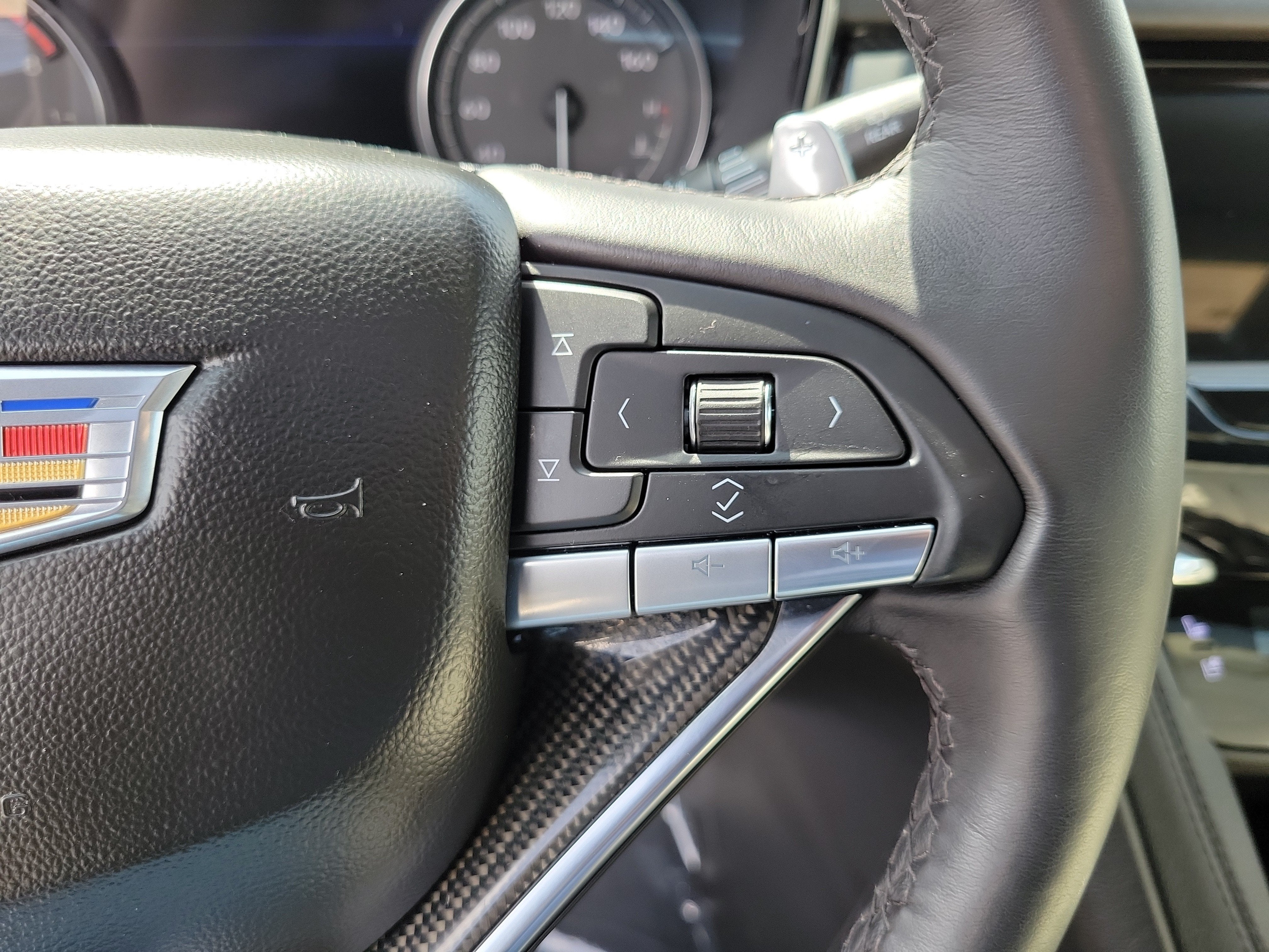 2023 Cadillac XT6 AWD Sport